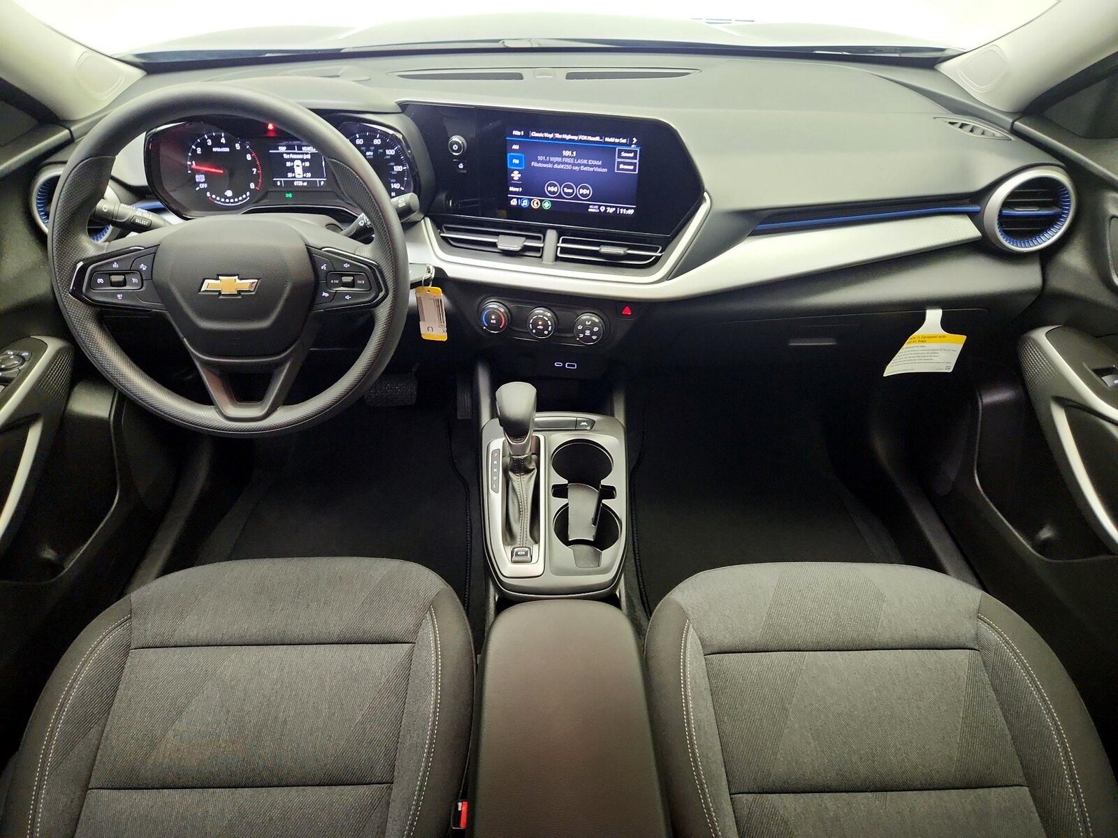 Image 10 of 2024 Chevrolet Trax LS