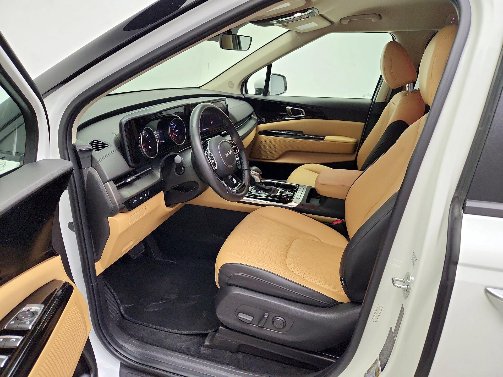 Thumbnail: 2024 Kia Carnival - 11