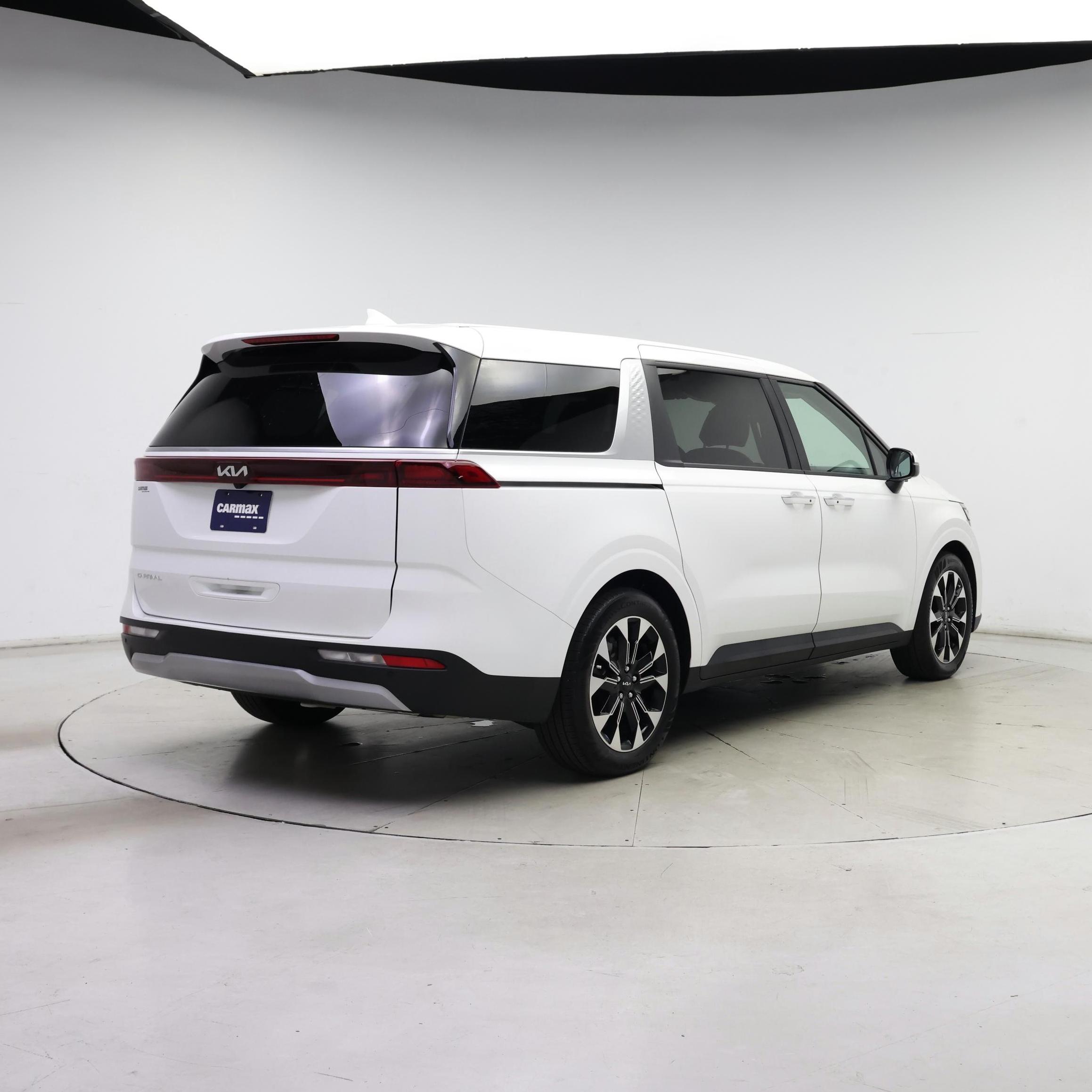Thumbnail: 2024 Kia Carnival - 8
