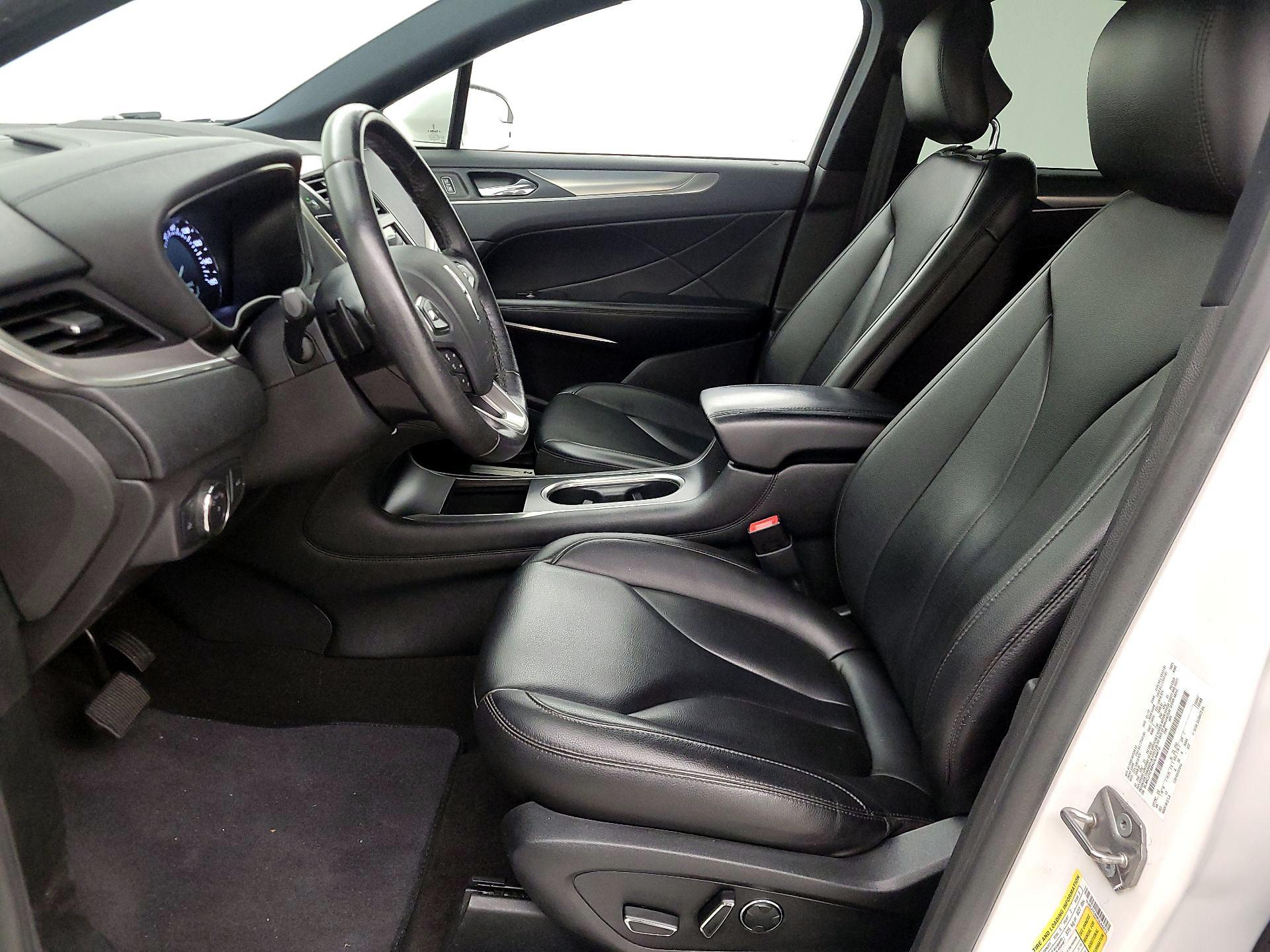 Thumbnail: 2019 Lincoln MKC - 11