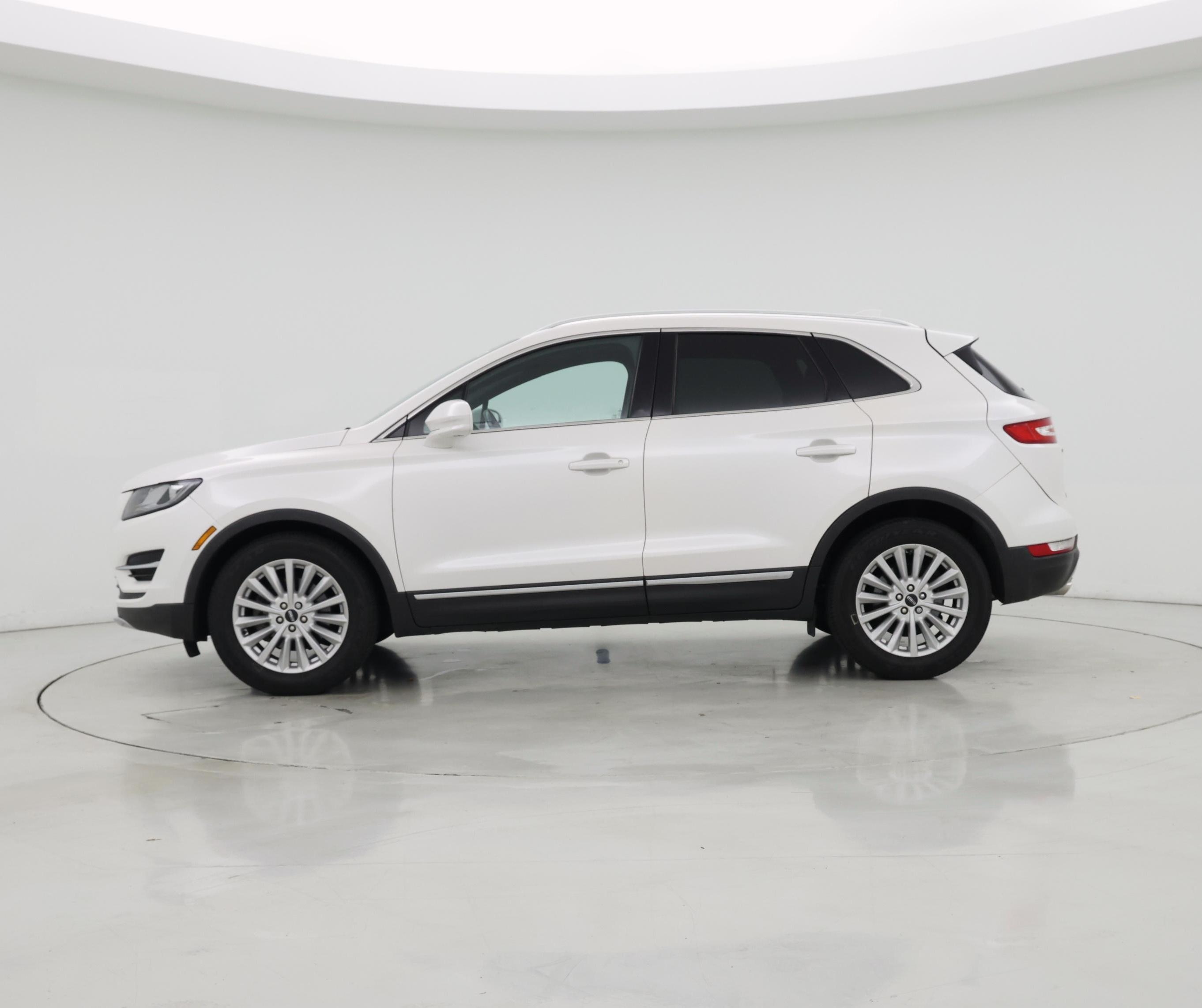 Thumbnail: 2019 Lincoln MKC - 3
