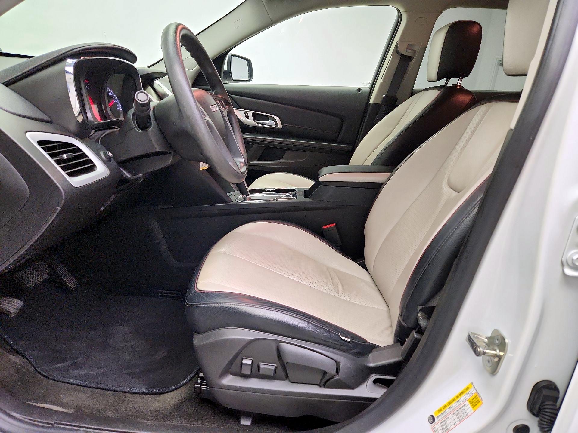 Thumbnail: 2015 GMC Terrain - 11