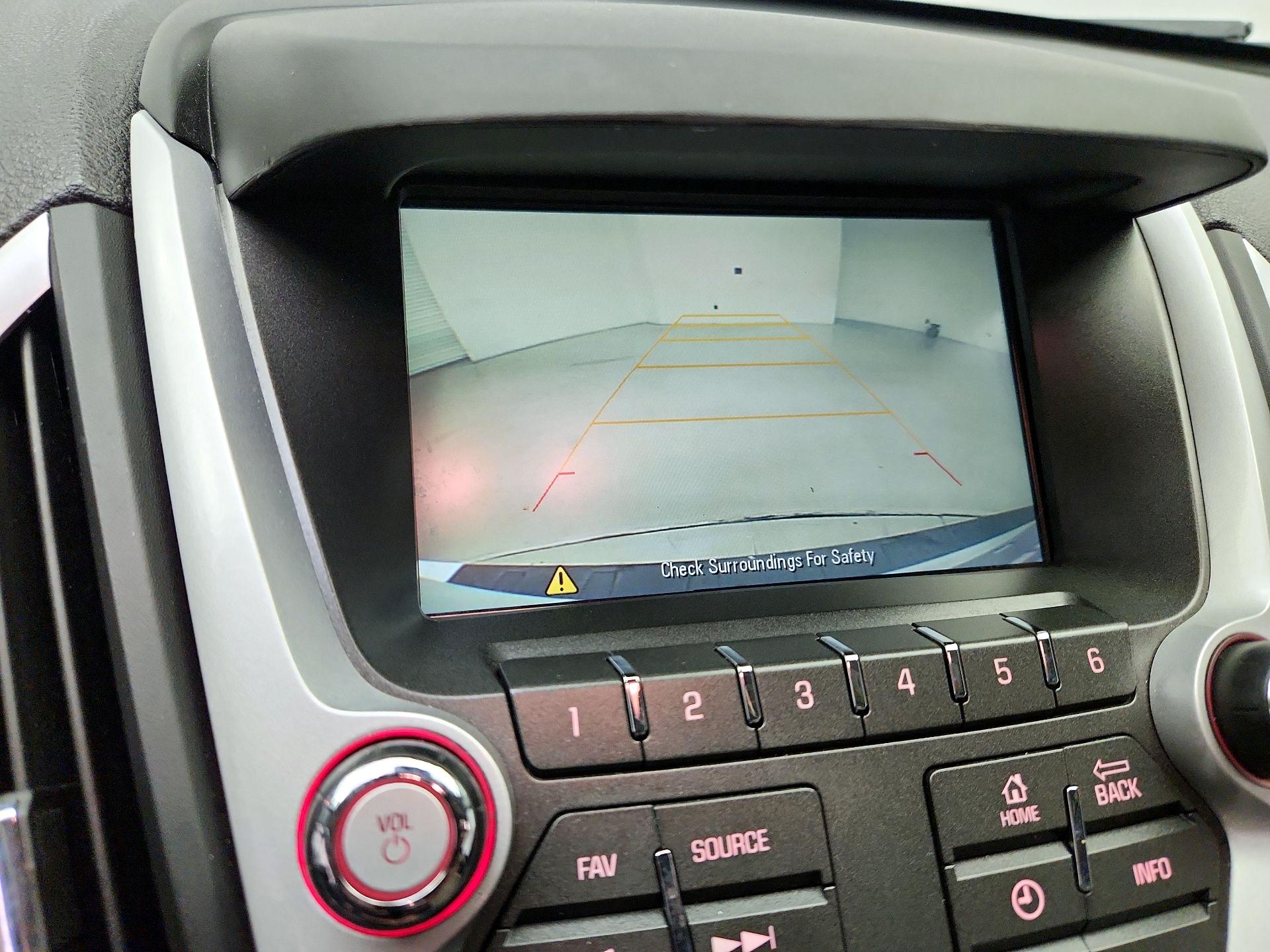 Thumbnail: 2015 GMC Terrain - 14