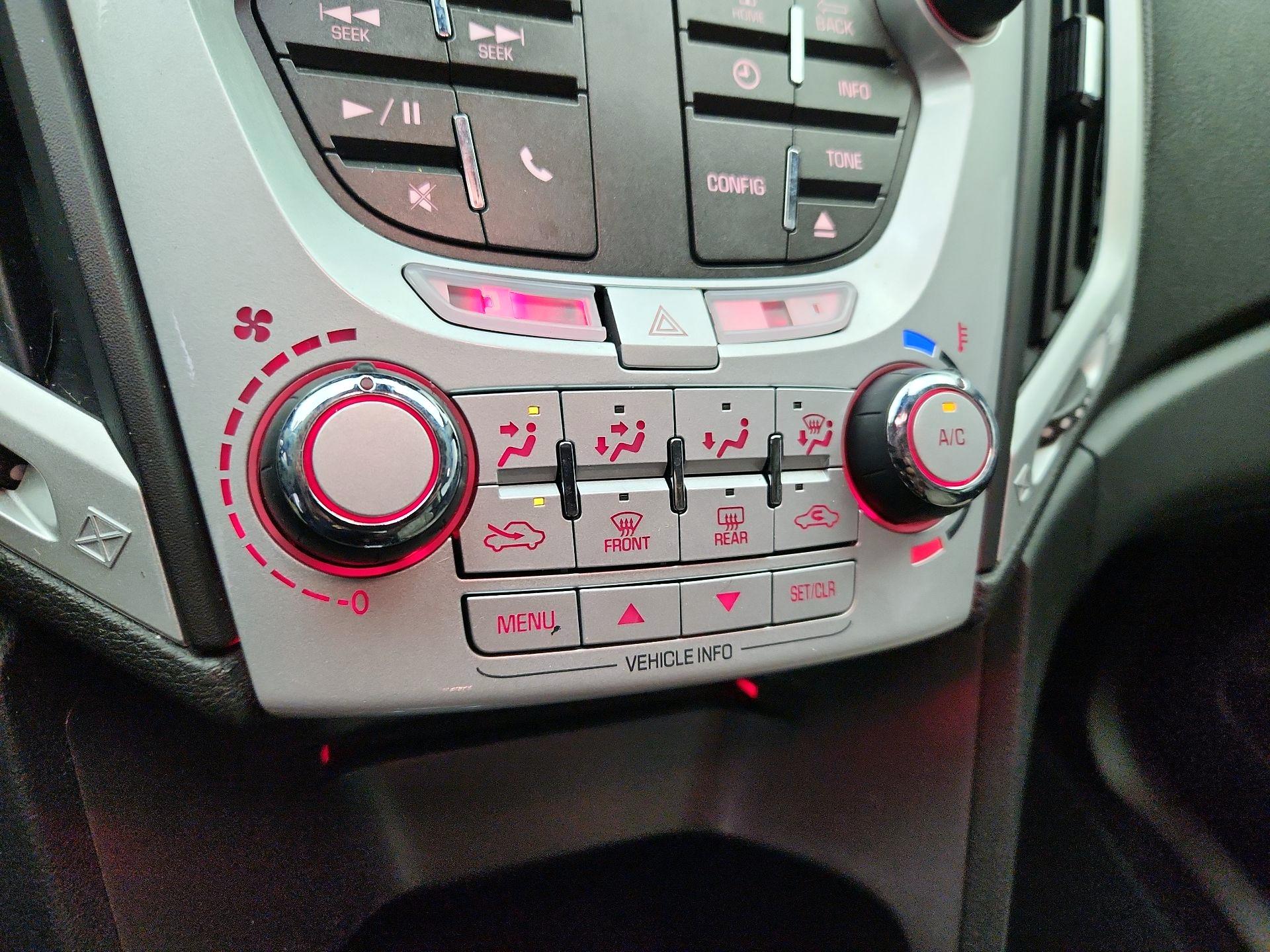 Thumbnail: 2015 GMC Terrain - 16