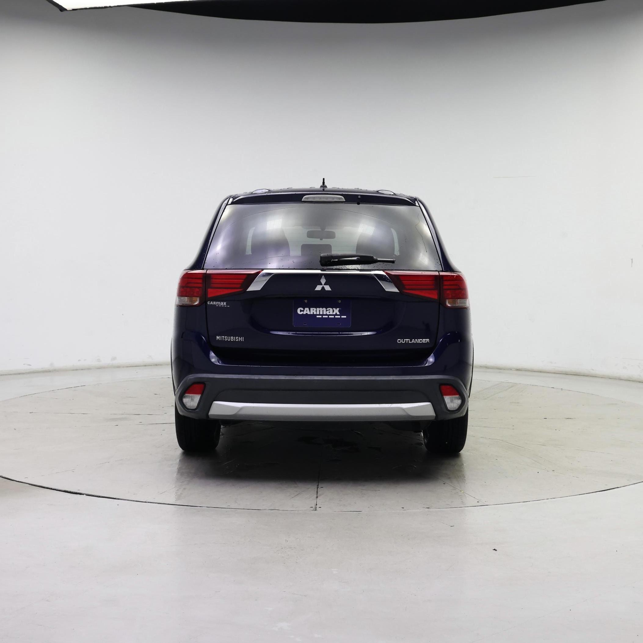 Thumbnail: 2016 Mitsubishi Outlander - 6