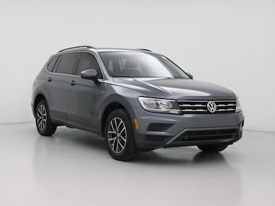 Gray 2019 Volkswagen Tiguan SE