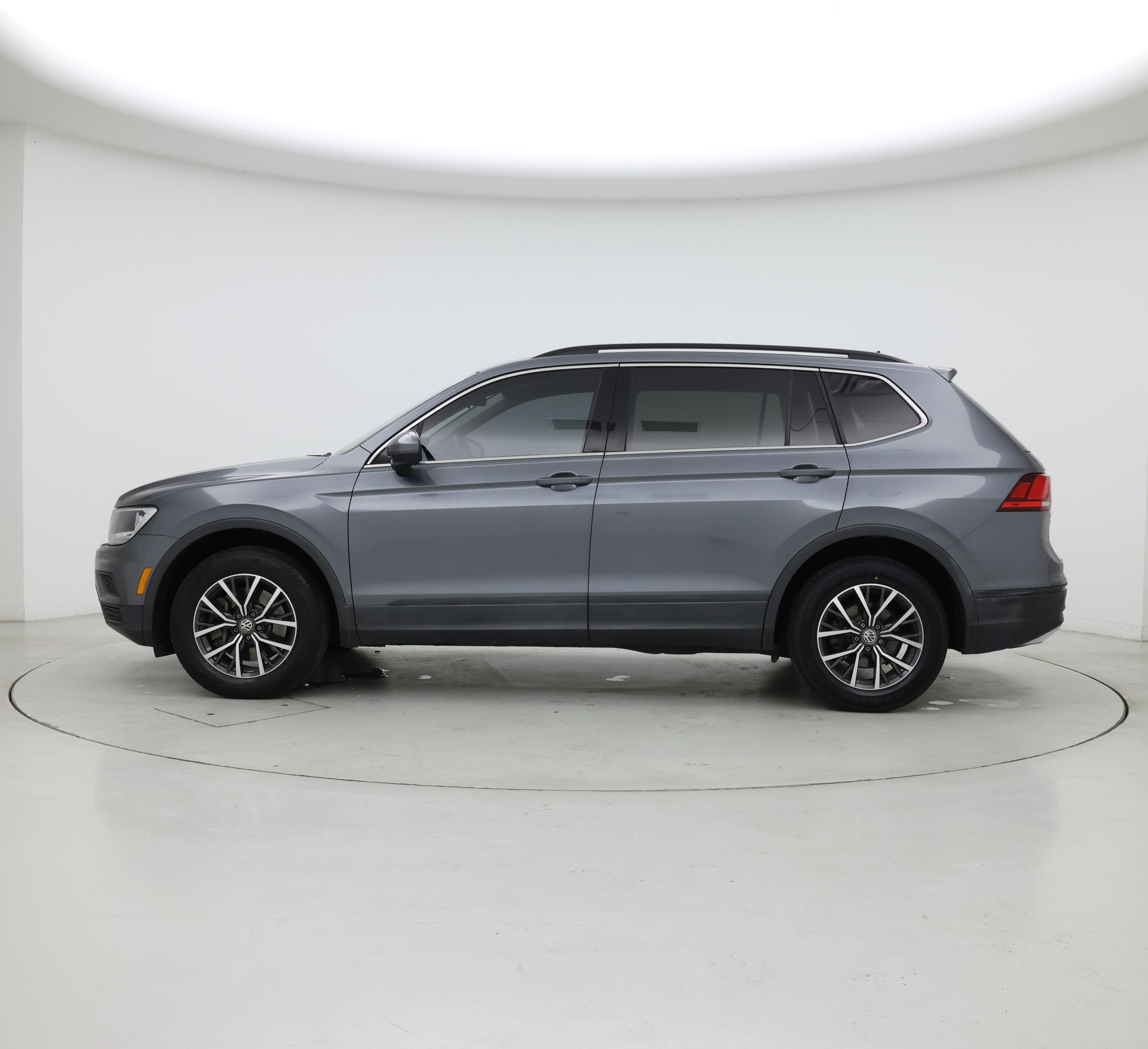 Thumbnail: 2019 Volkswagen Tiguan - 3