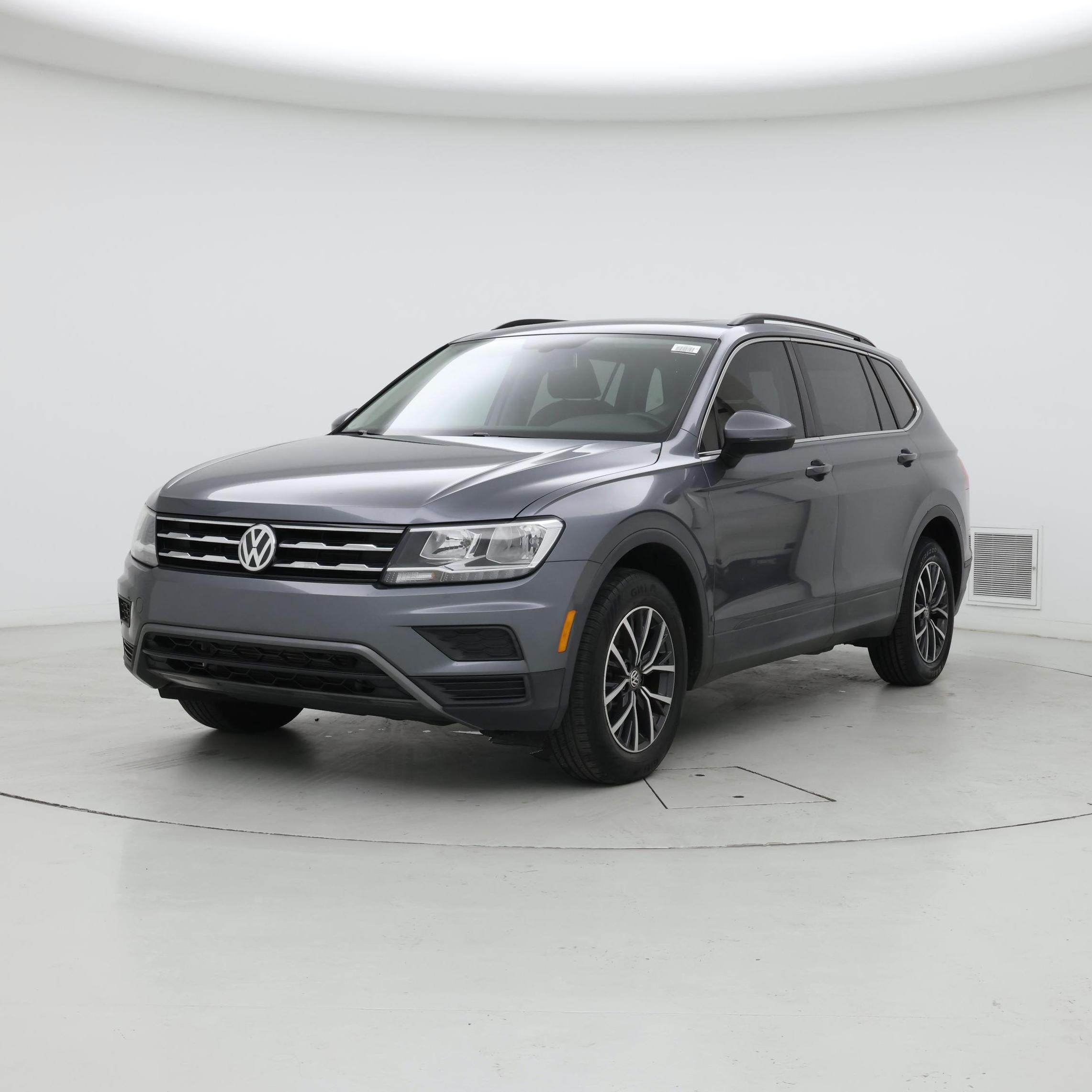 Thumbnail: 2019 Volkswagen Tiguan - 4