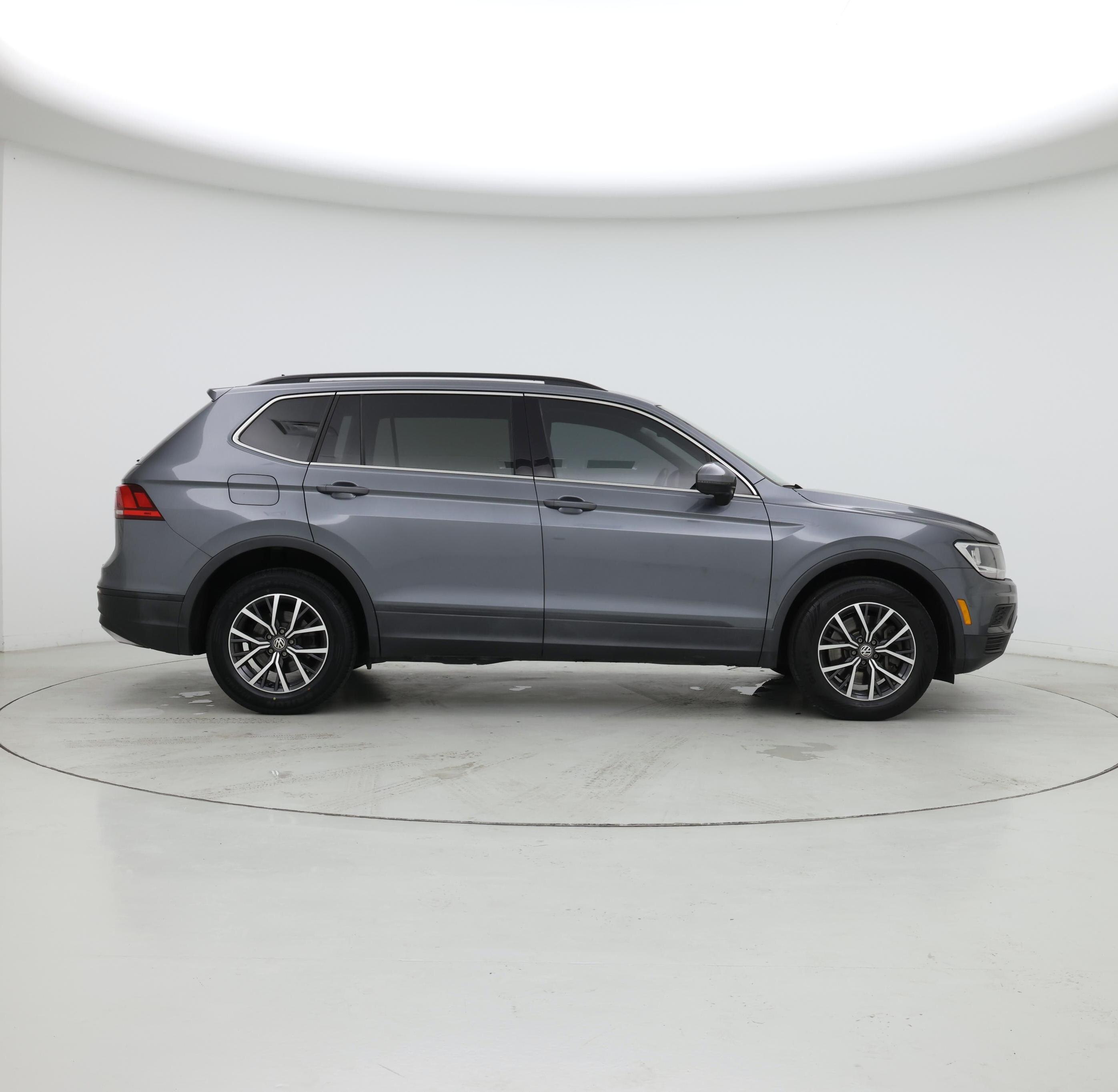 Thumbnail: 2019 Volkswagen Tiguan - 7