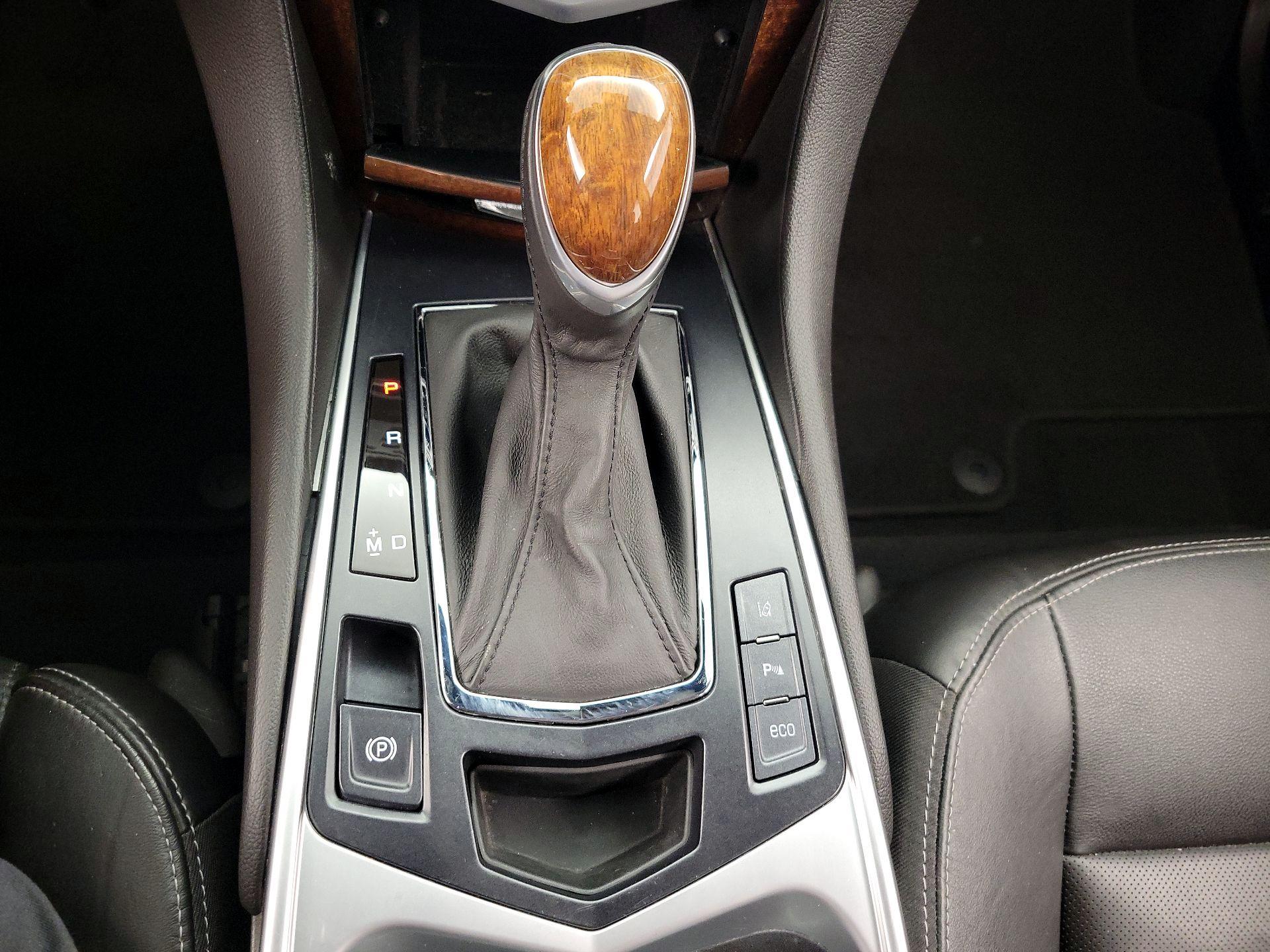 Thumbnail: 2014 Cadillac SRX - 18