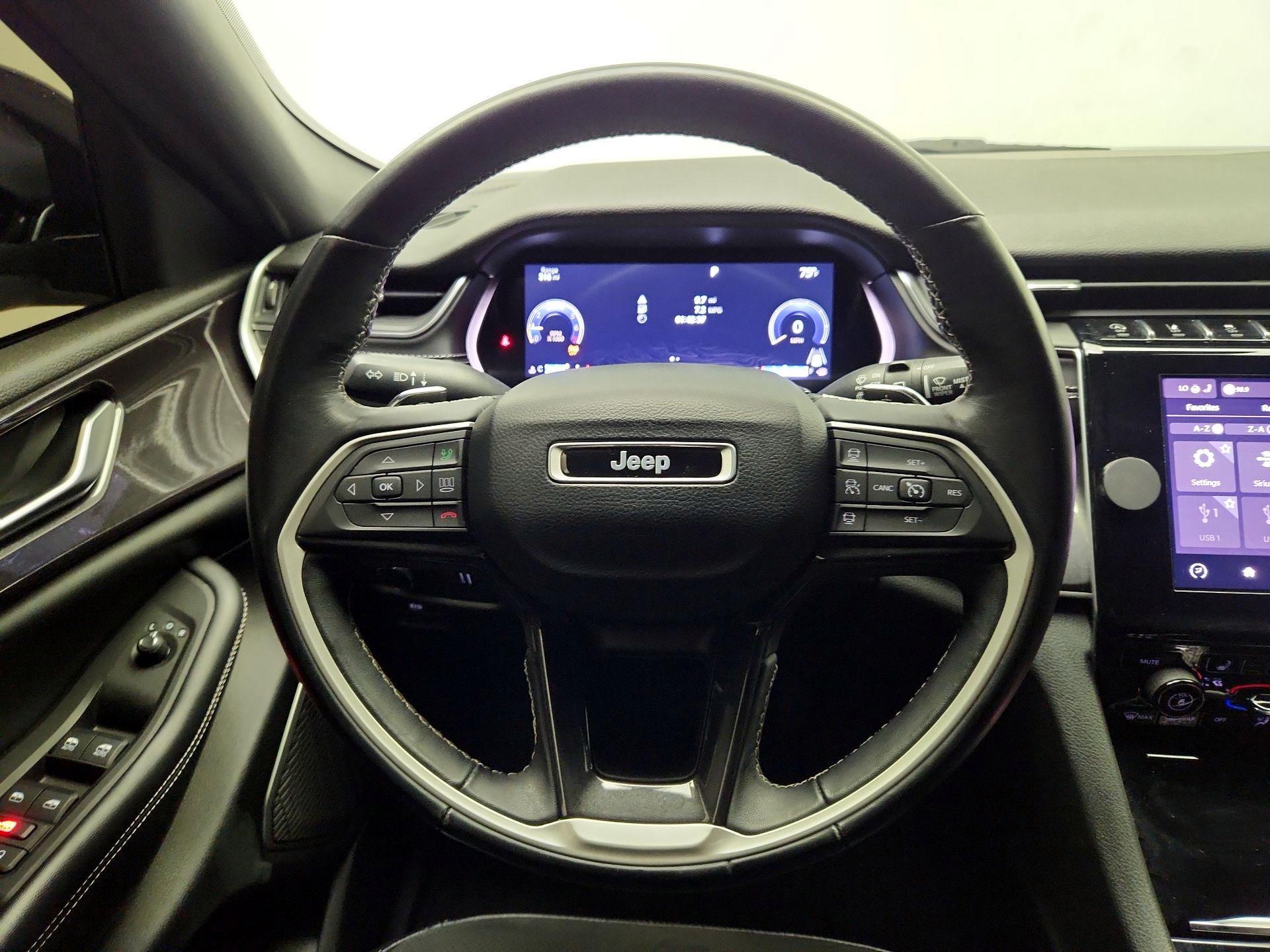 Thumbnail: 2022 Jeep Grand Cherokee - 10