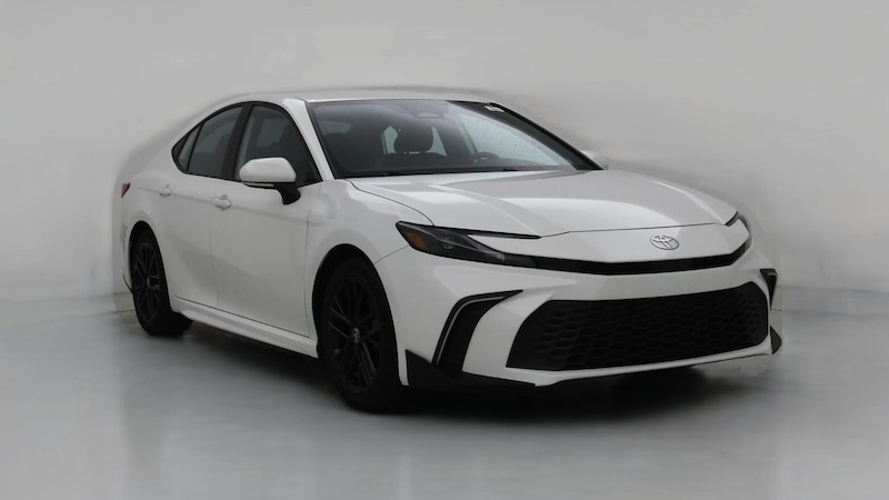 2025 Toyota Camry SE Hero Image