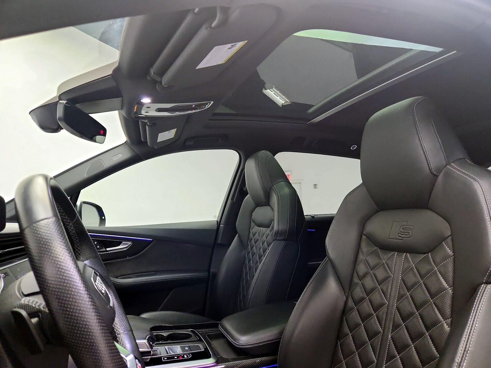 Thumbnail: 2021 Audi SQ7 - 19