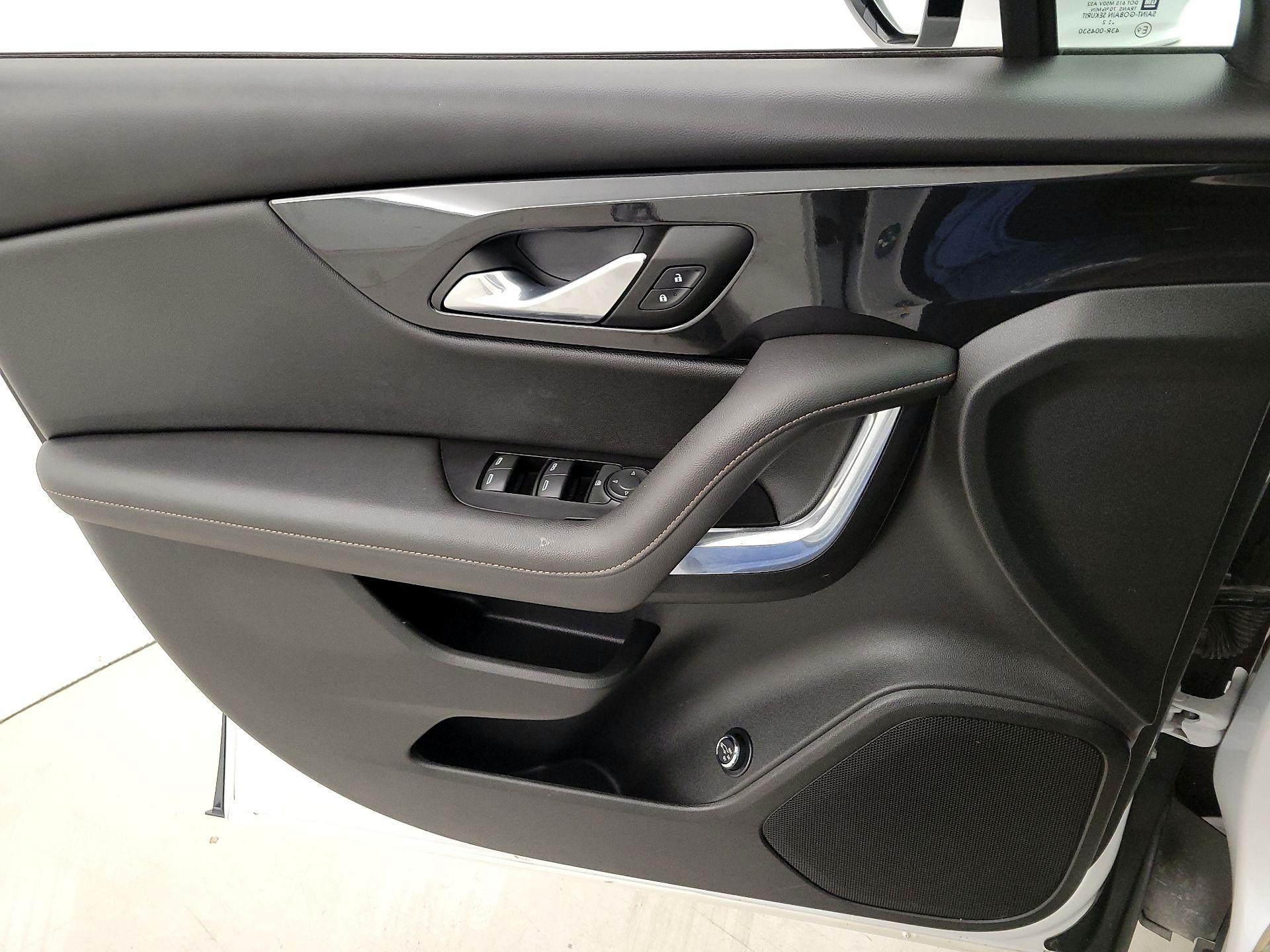 Thumbnail: 2022 Chevrolet Blazer - 12