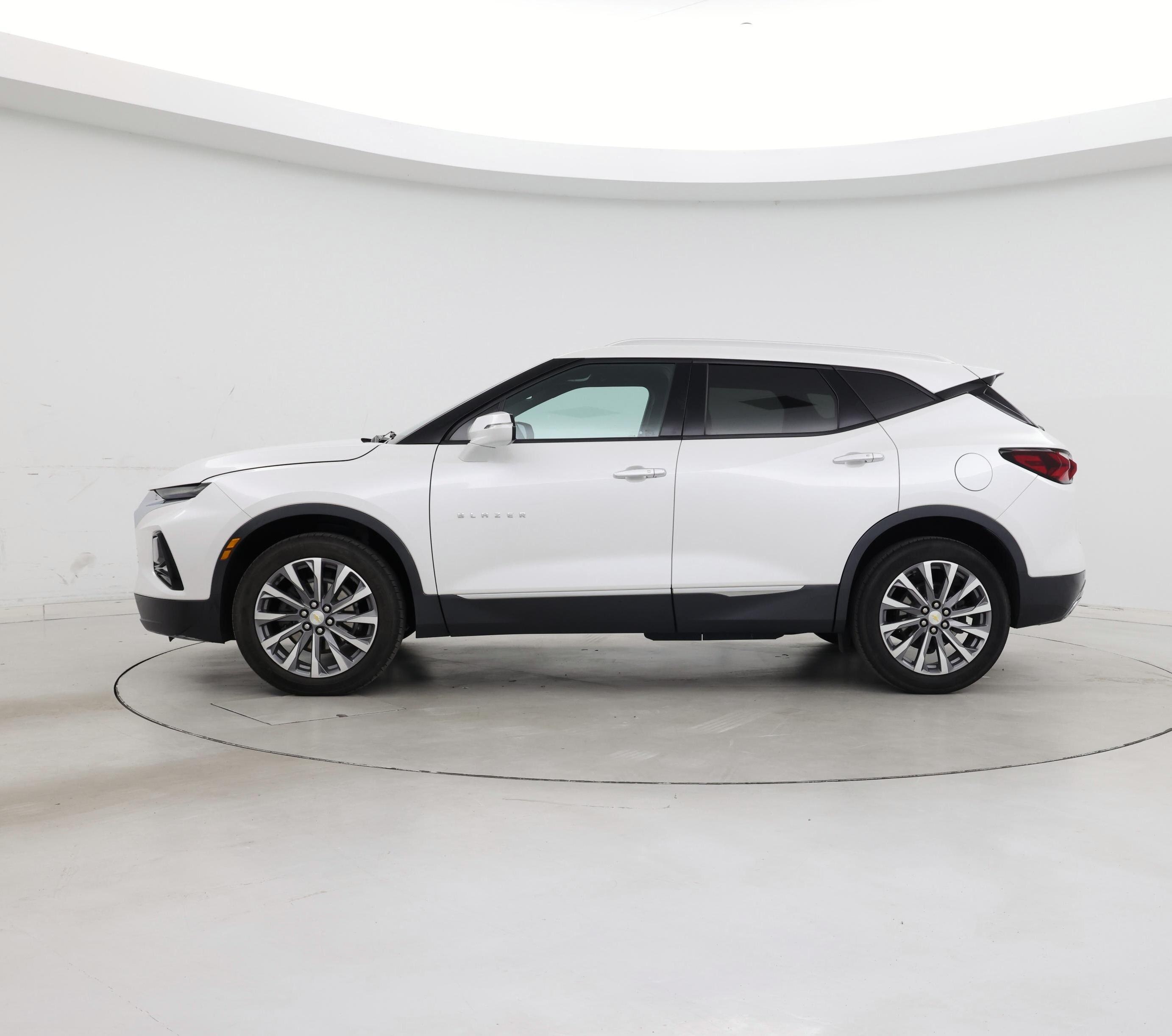 Thumbnail: 2022 Chevrolet Blazer - 3