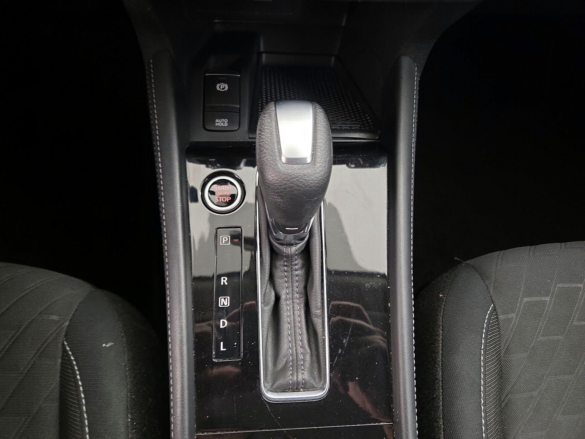 Thumbnail: 2023 Nissan Kicks - 16