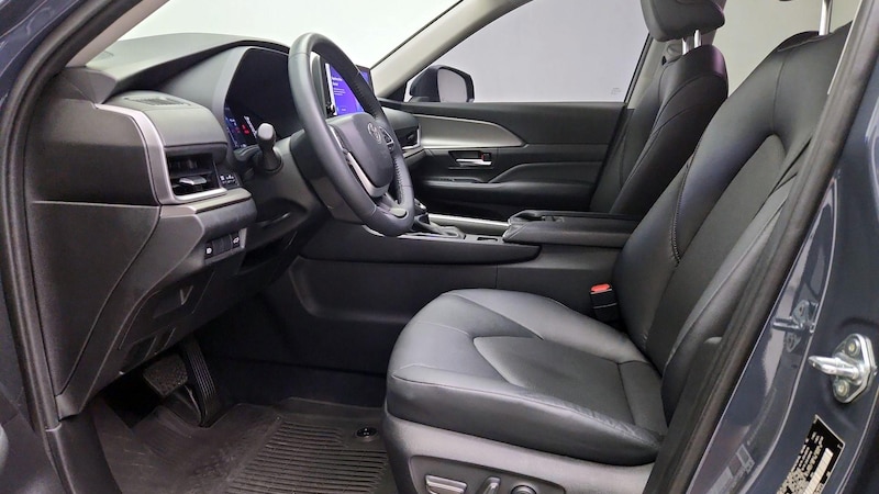 2024 Toyota Grand Highlander XLE 11