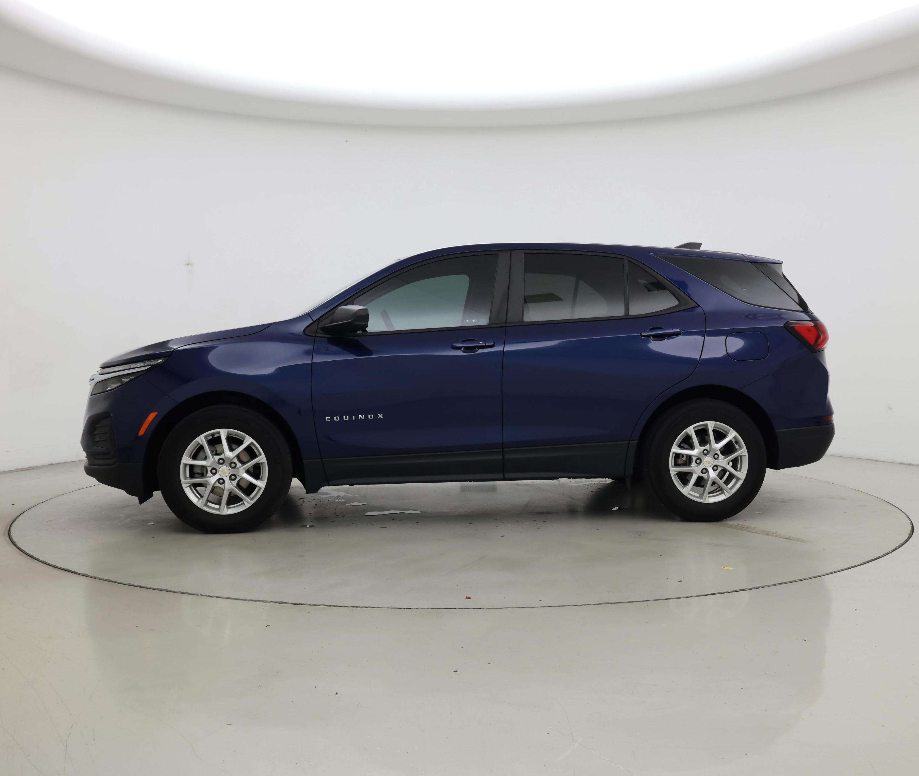 Thumbnail: 2023 Chevrolet Equinox - 3