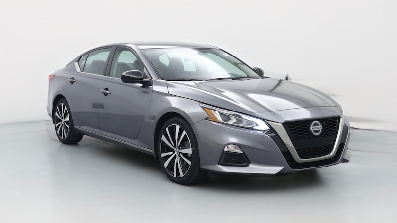 2022 Nissan Altima SR Hero Image