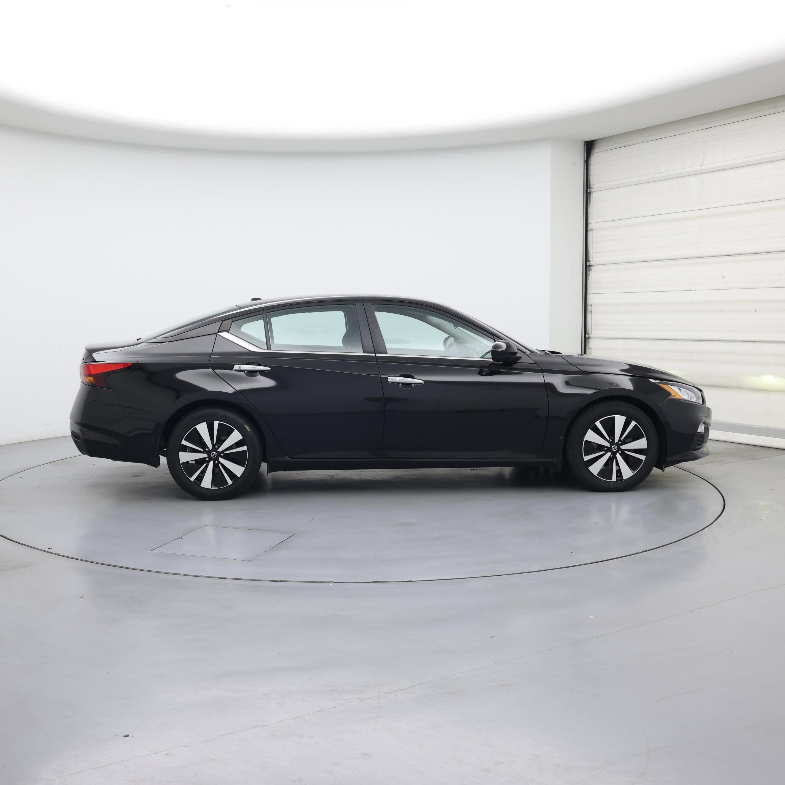 Thumbnail: 2022 Nissan Altima - 7