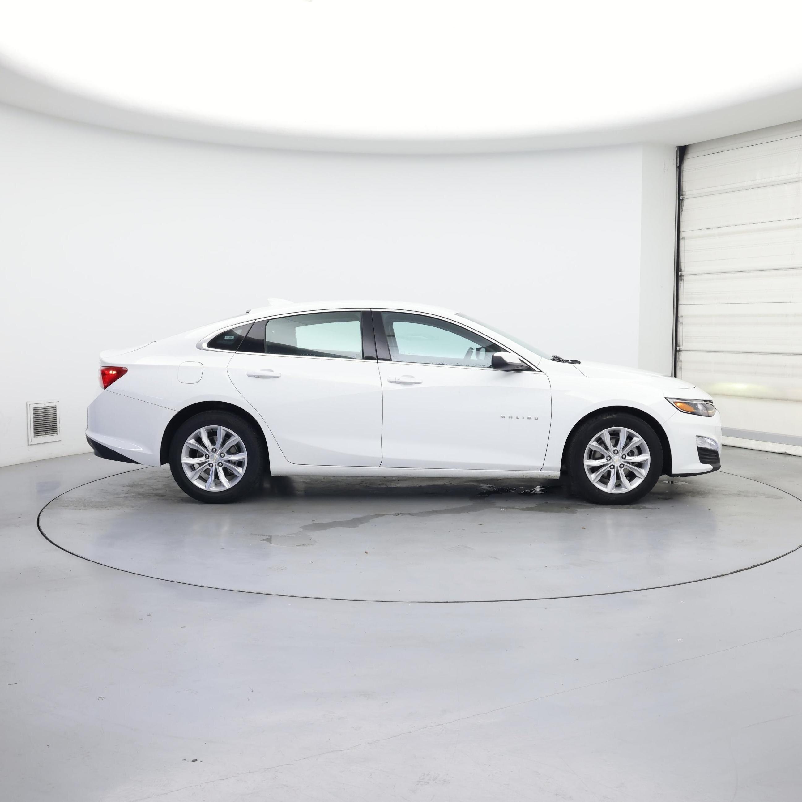 Thumbnail: 2023 Chevrolet Malibu - 7