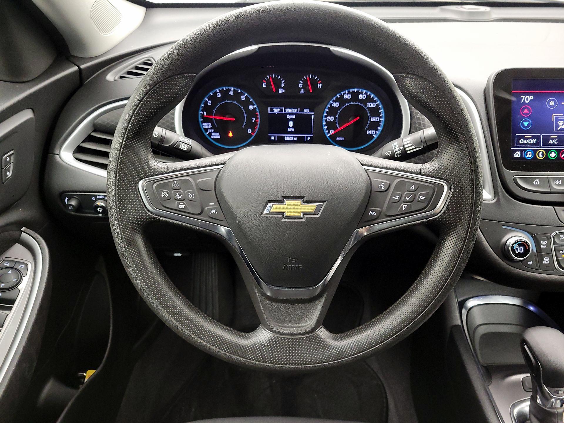 Thumbnail: 2023 Chevrolet Malibu - 10