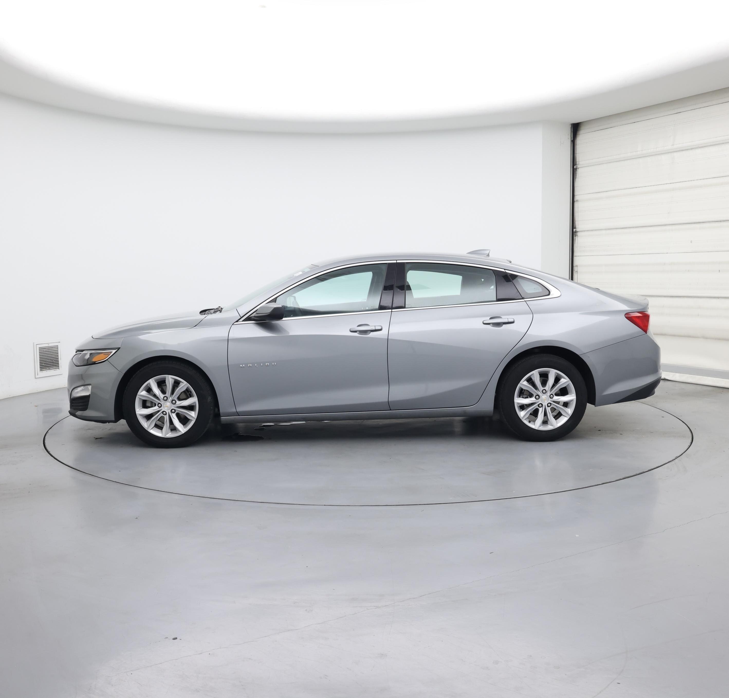 Thumbnail: 2023 Chevrolet Malibu - 3