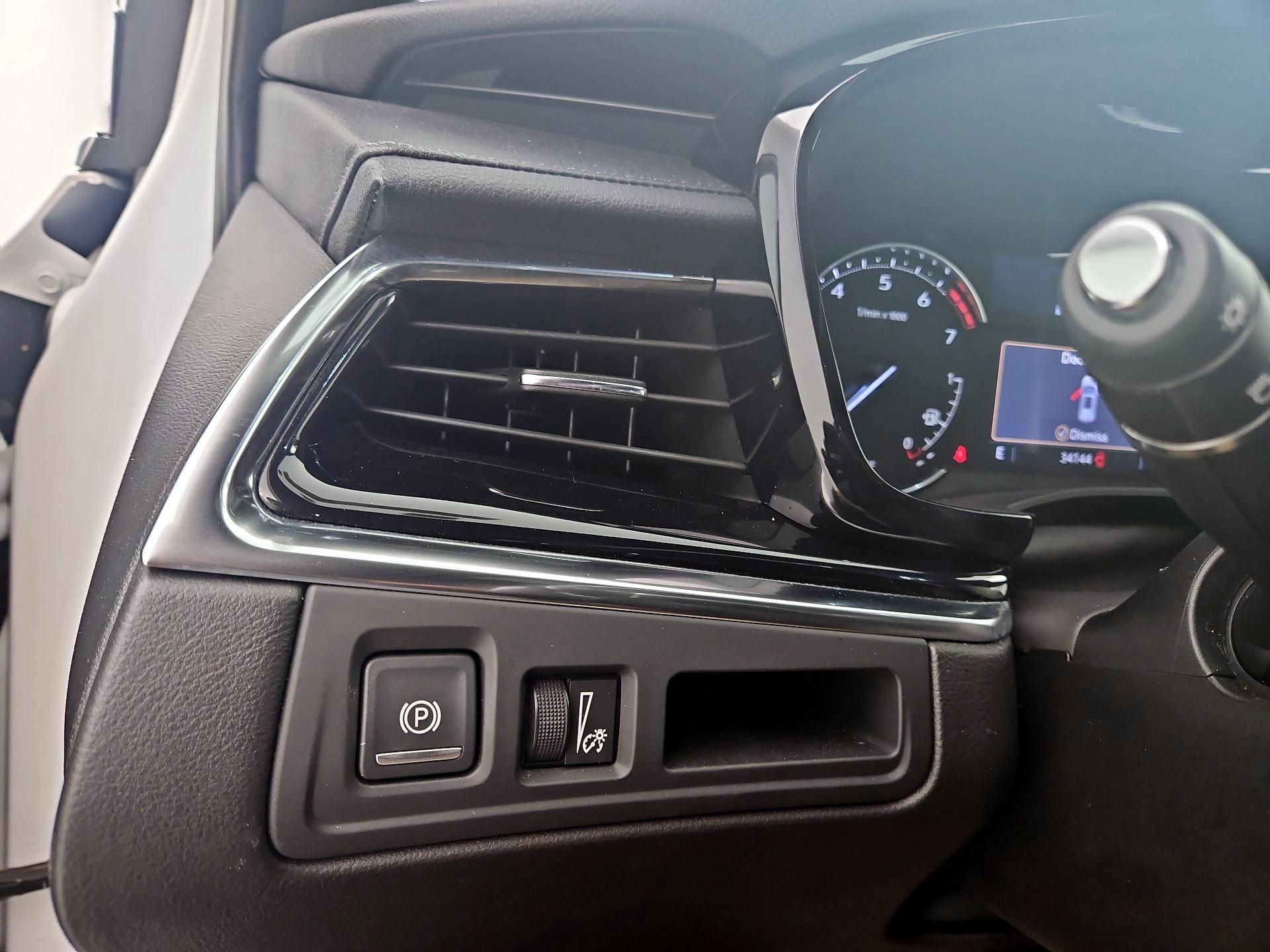 Thumbnail: 2022 Cadillac XT6 - 13