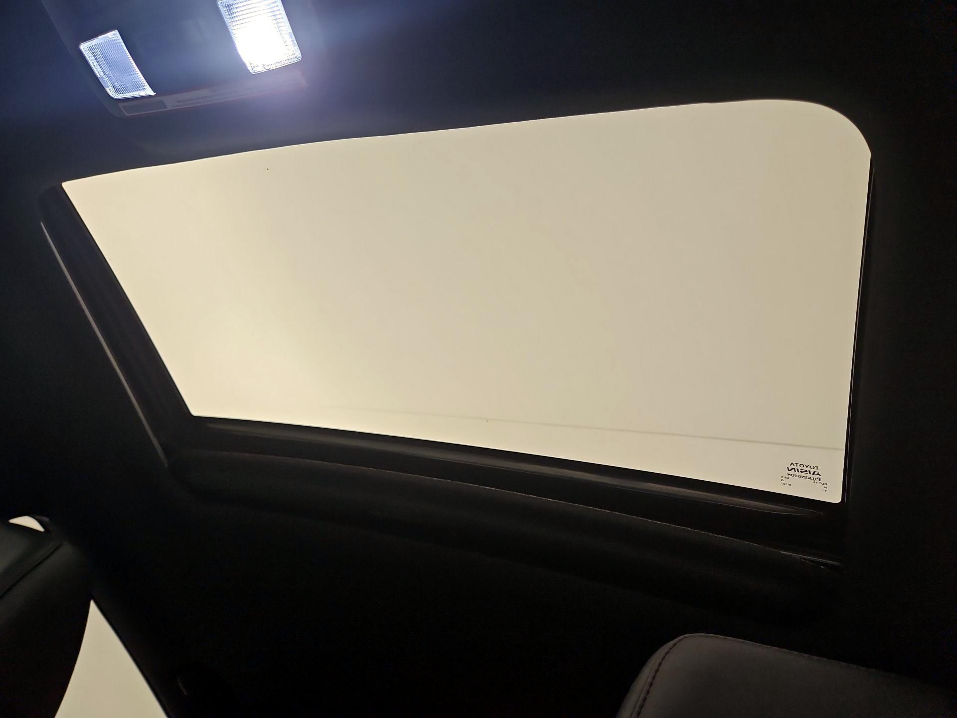 Thumbnail: 2021 Toyota Tacoma - 20