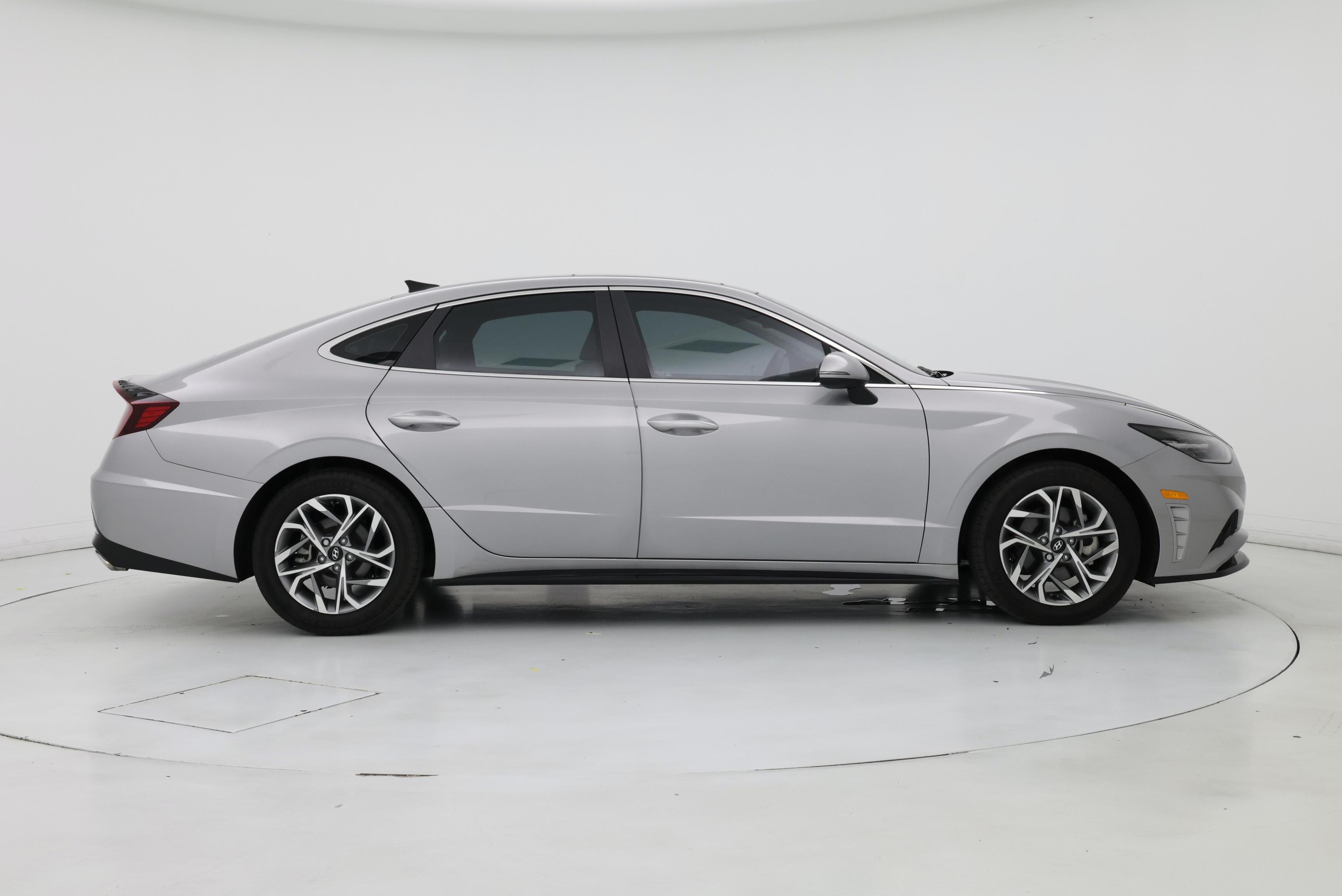 Thumbnail: 2023 Hyundai Sonata - 7