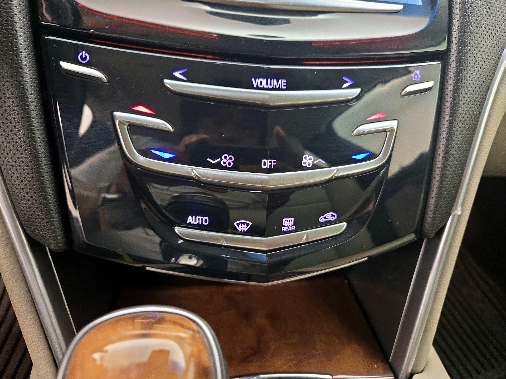 Thumbnail: 2019 Cadillac XTS - 17