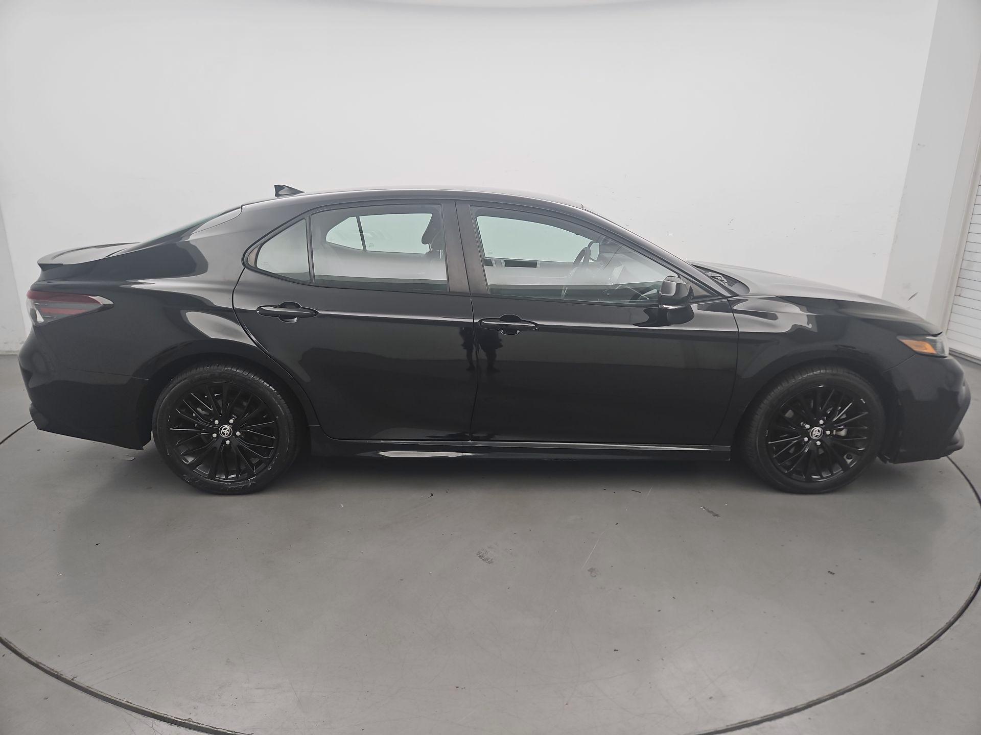 Thumbnail: 2021 Toyota Camry - 4