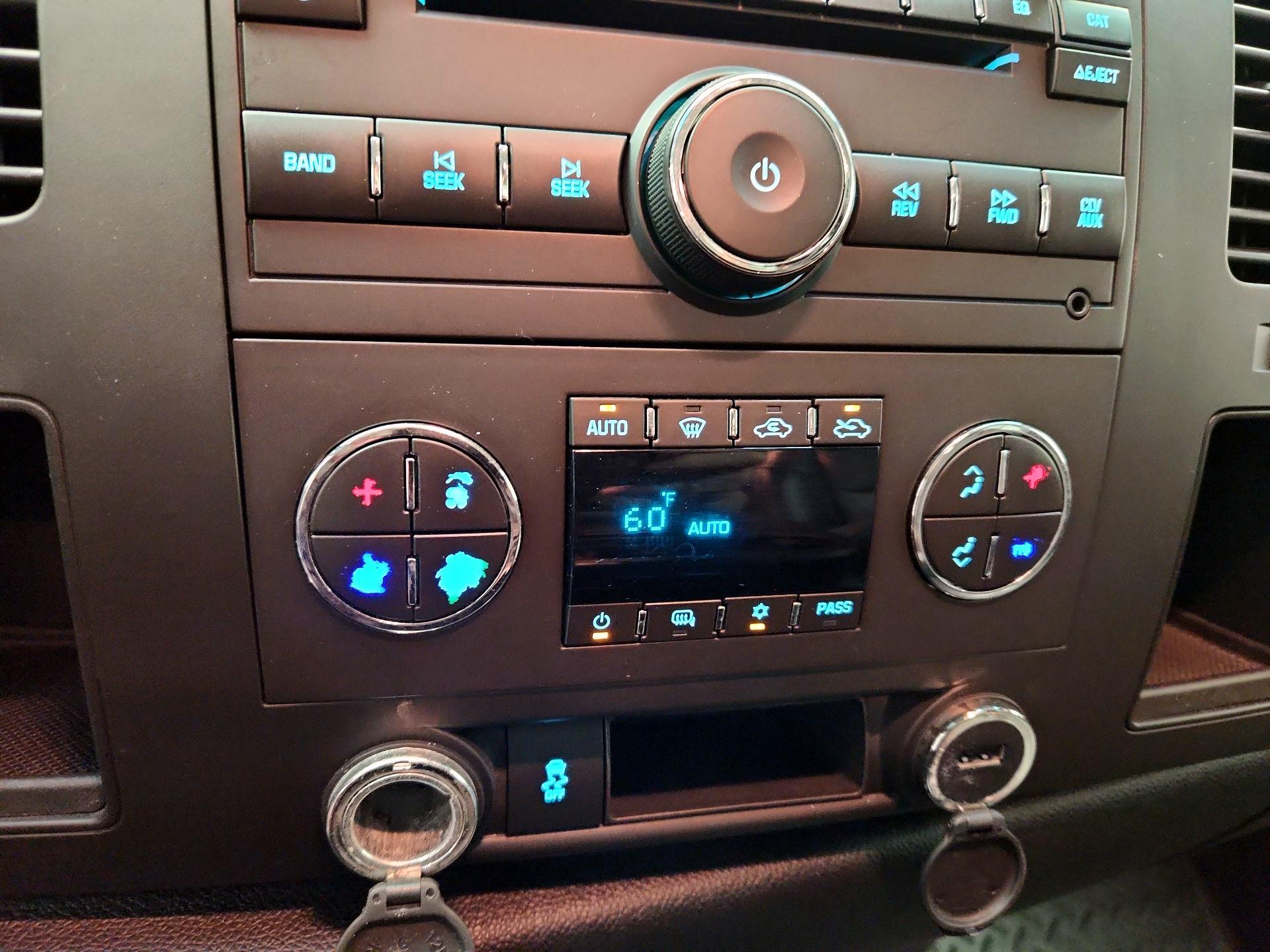 Thumbnail: 2013 GMC Sierra 1500 - 15