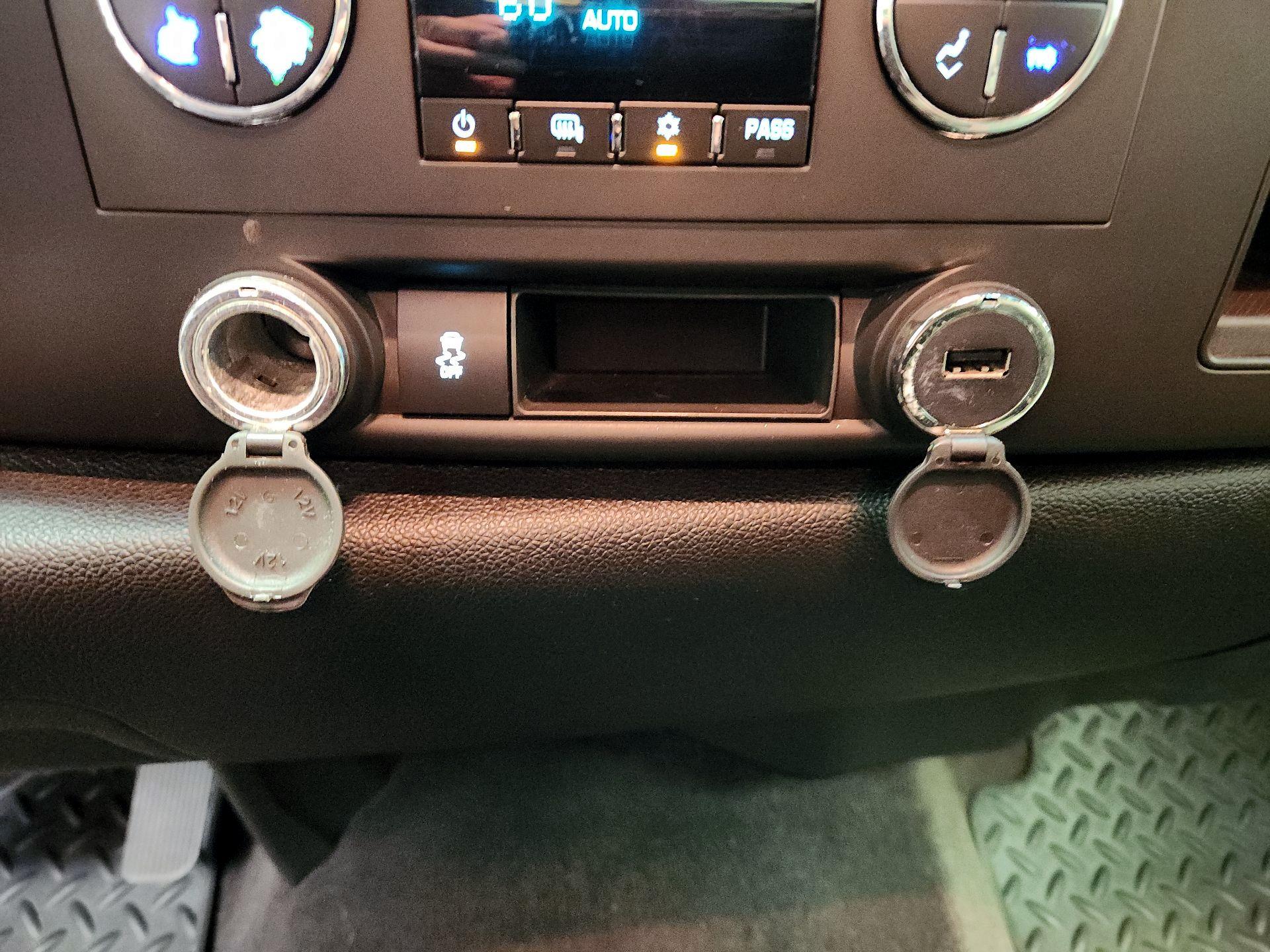 Thumbnail: 2013 GMC Sierra 1500 - 17