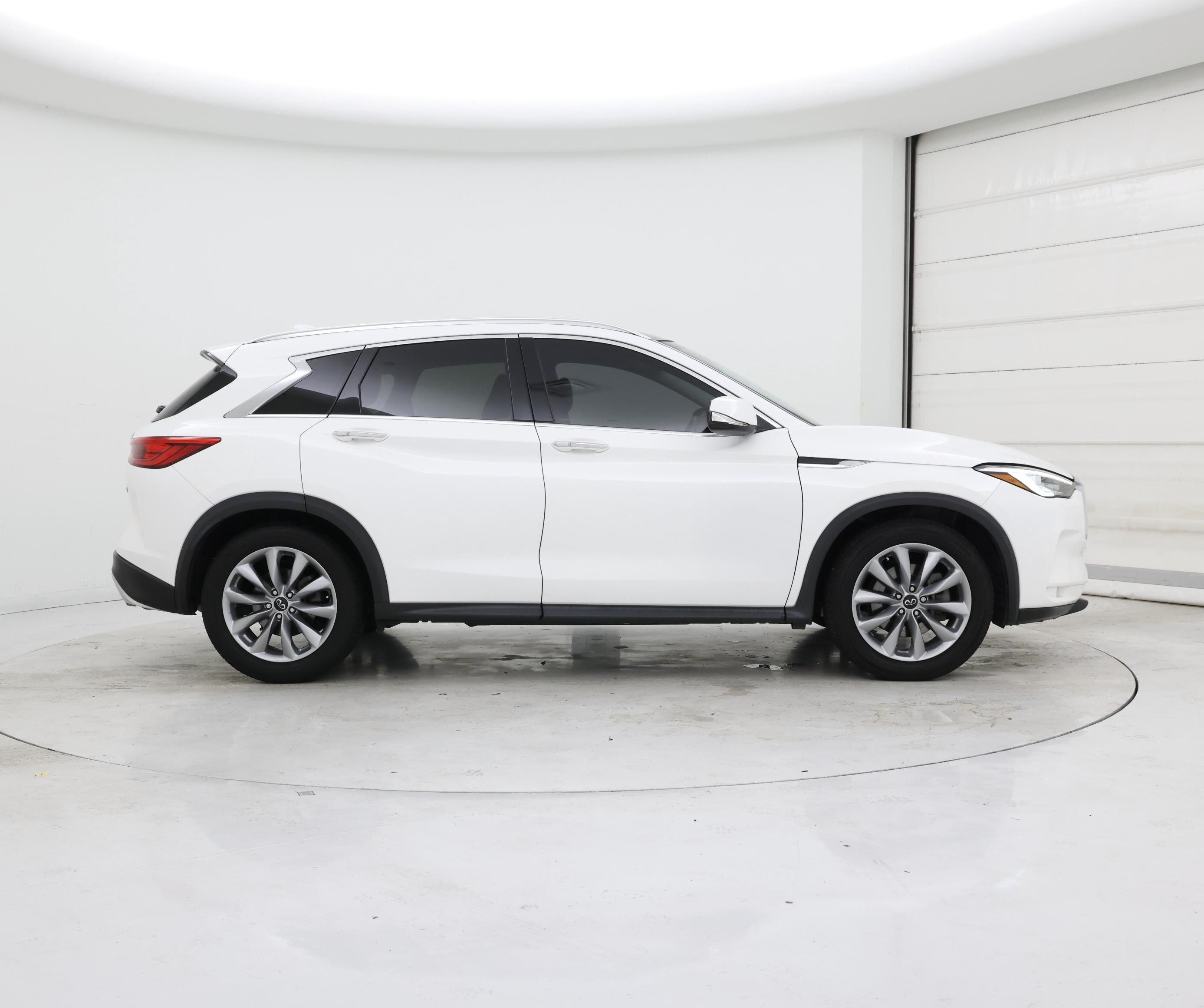 Thumbnail: 2020 INFINITI QX50 - 7