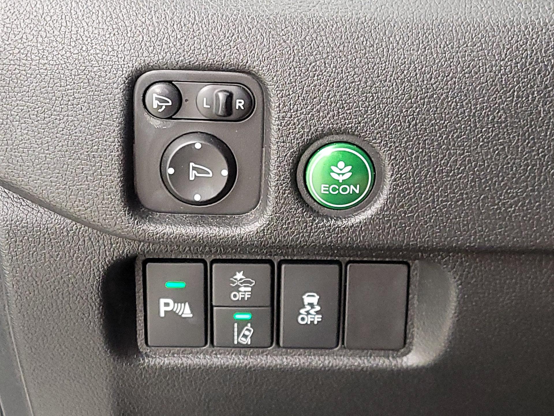 Thumbnail: 2019 Honda Passport - 13
