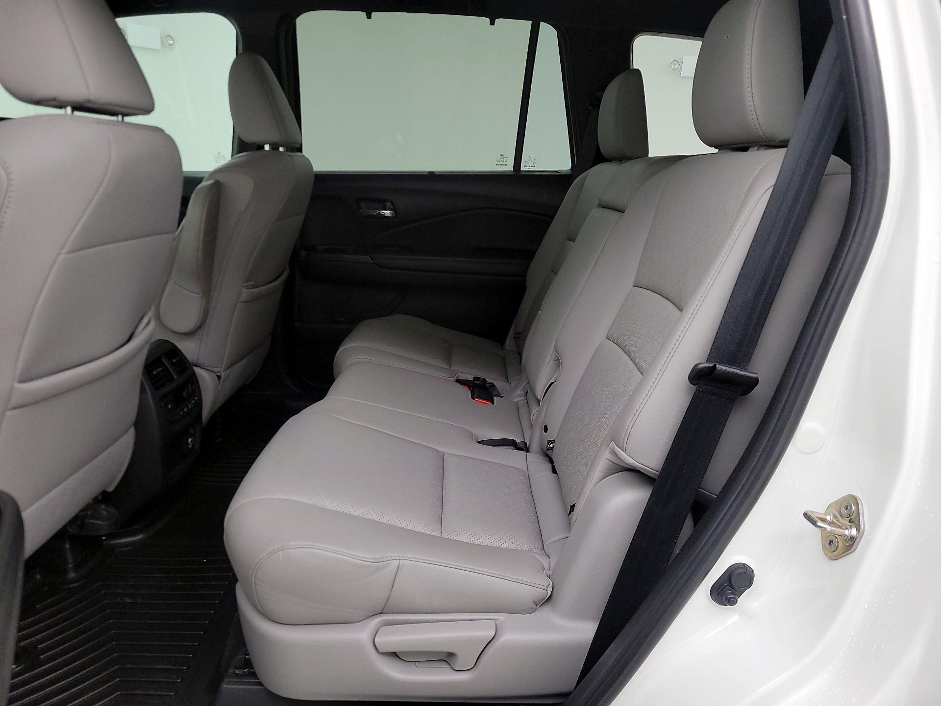 Thumbnail: 2019 Honda Passport - 20