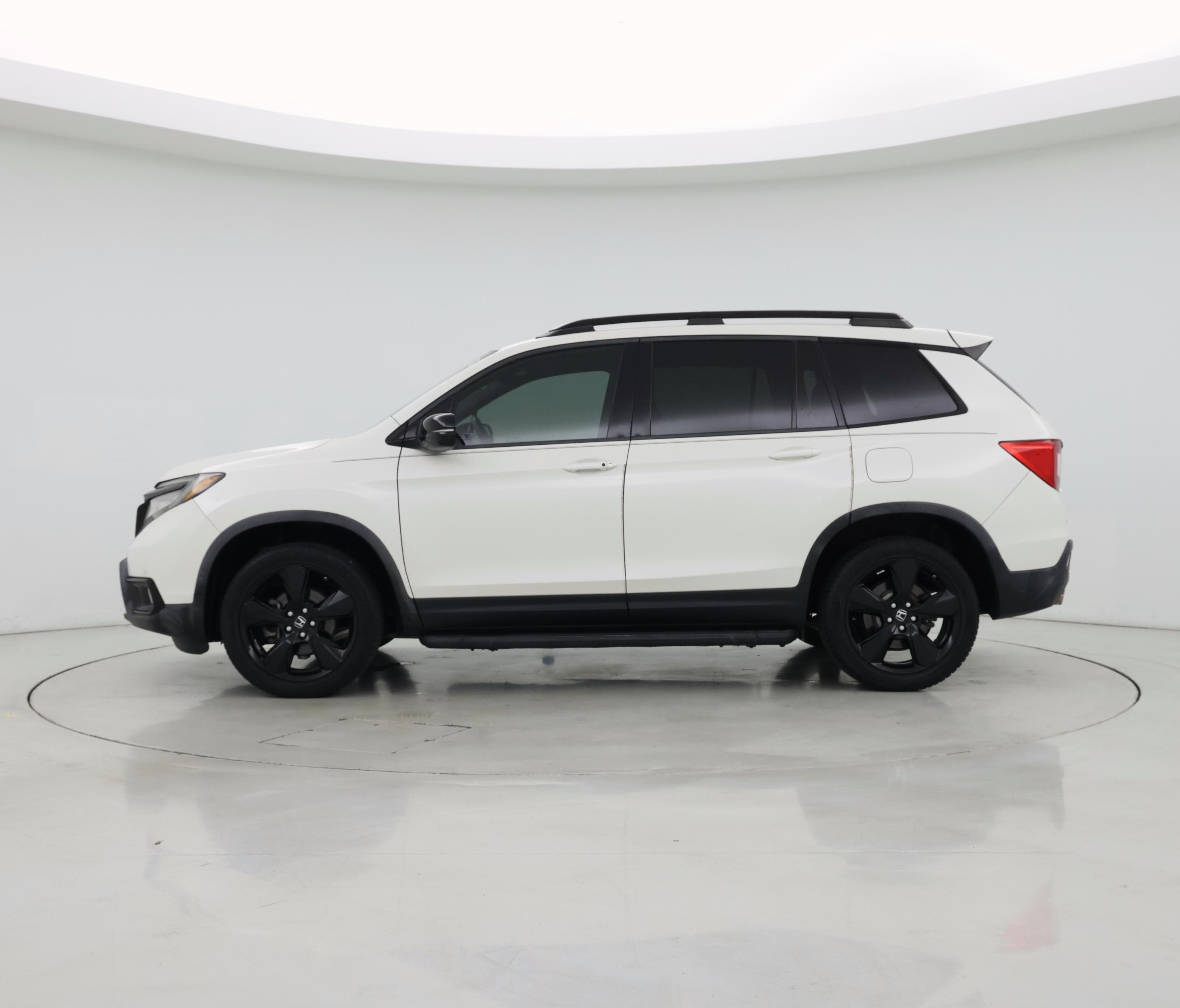 Thumbnail: 2019 Honda Passport - 3