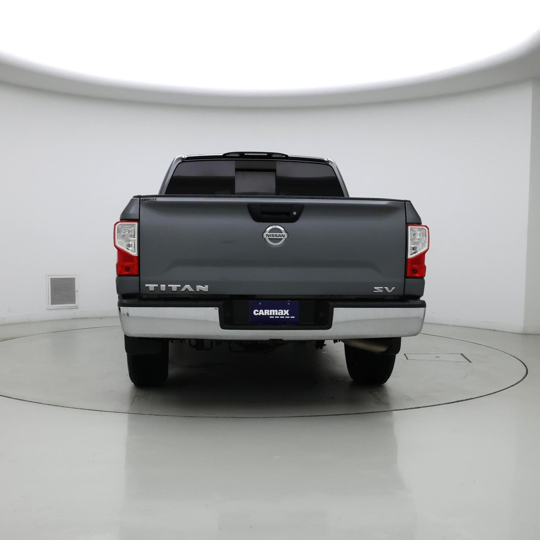 Thumbnail: 2017 Nissan Titan - 6