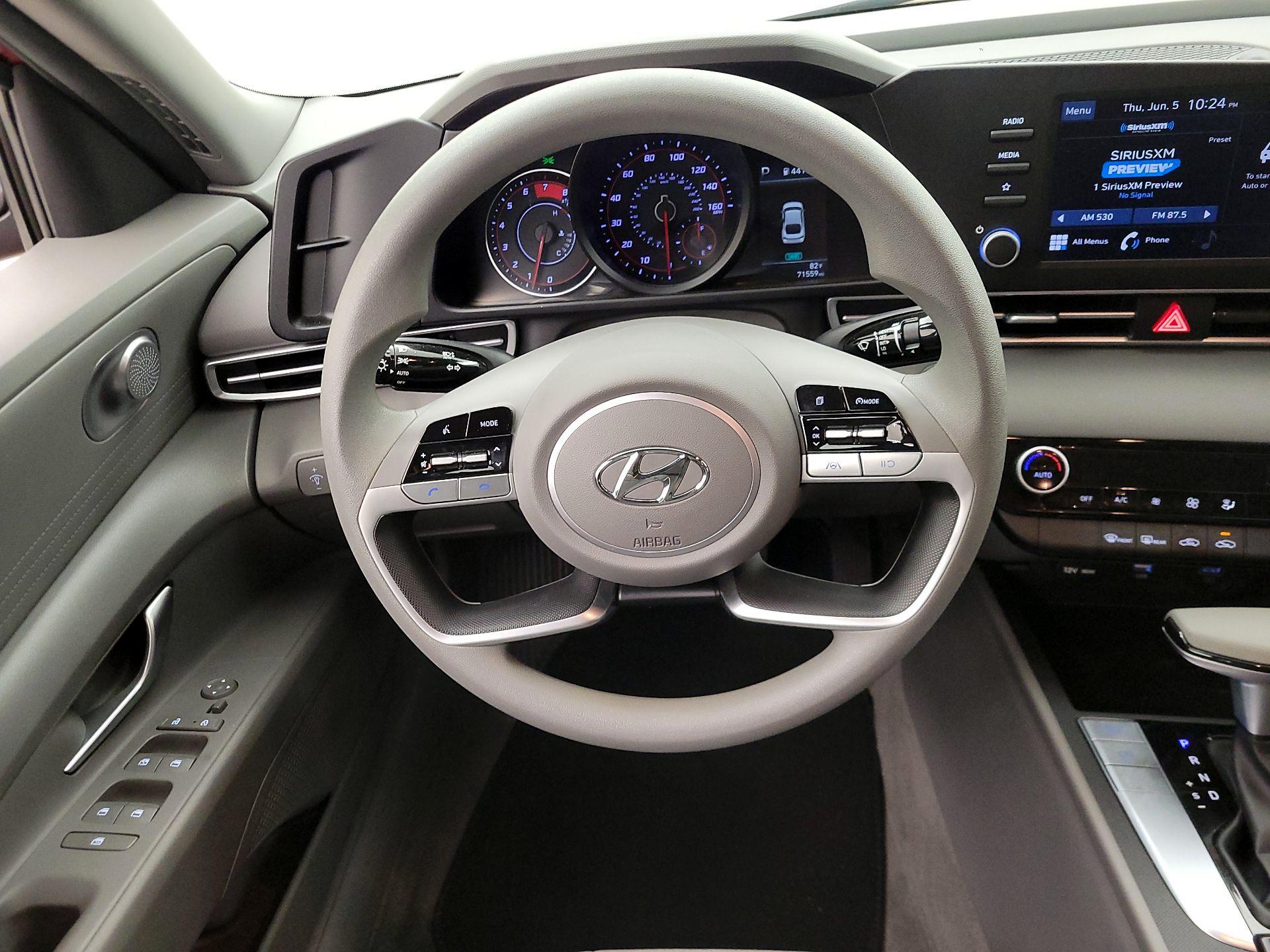 Thumbnail: 2023 Hyundai Elantra - 10