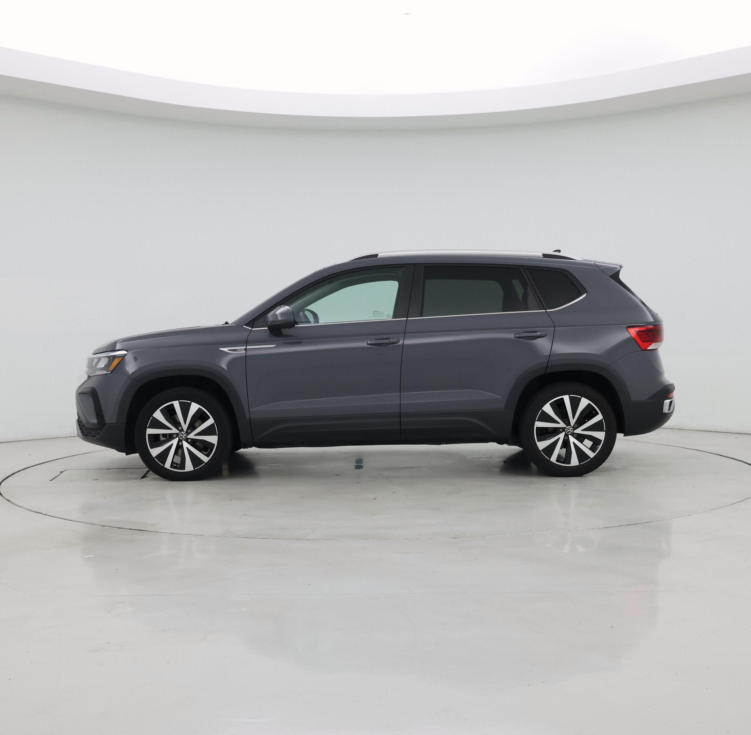 Thumbnail: 2022 Volkswagen Taos - 3