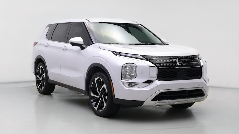 2022 Mitsubishi Outlander SE Hero Image