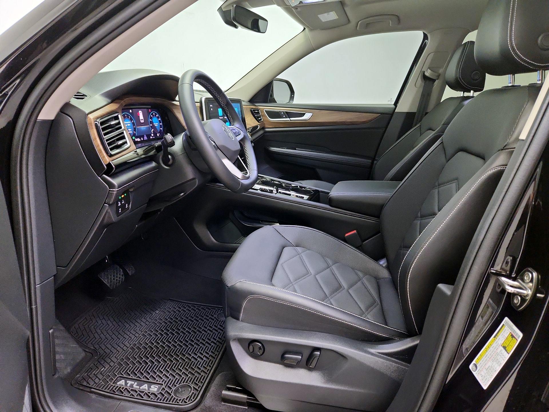 Thumbnail: 2024 Volkswagen Atlas - 11