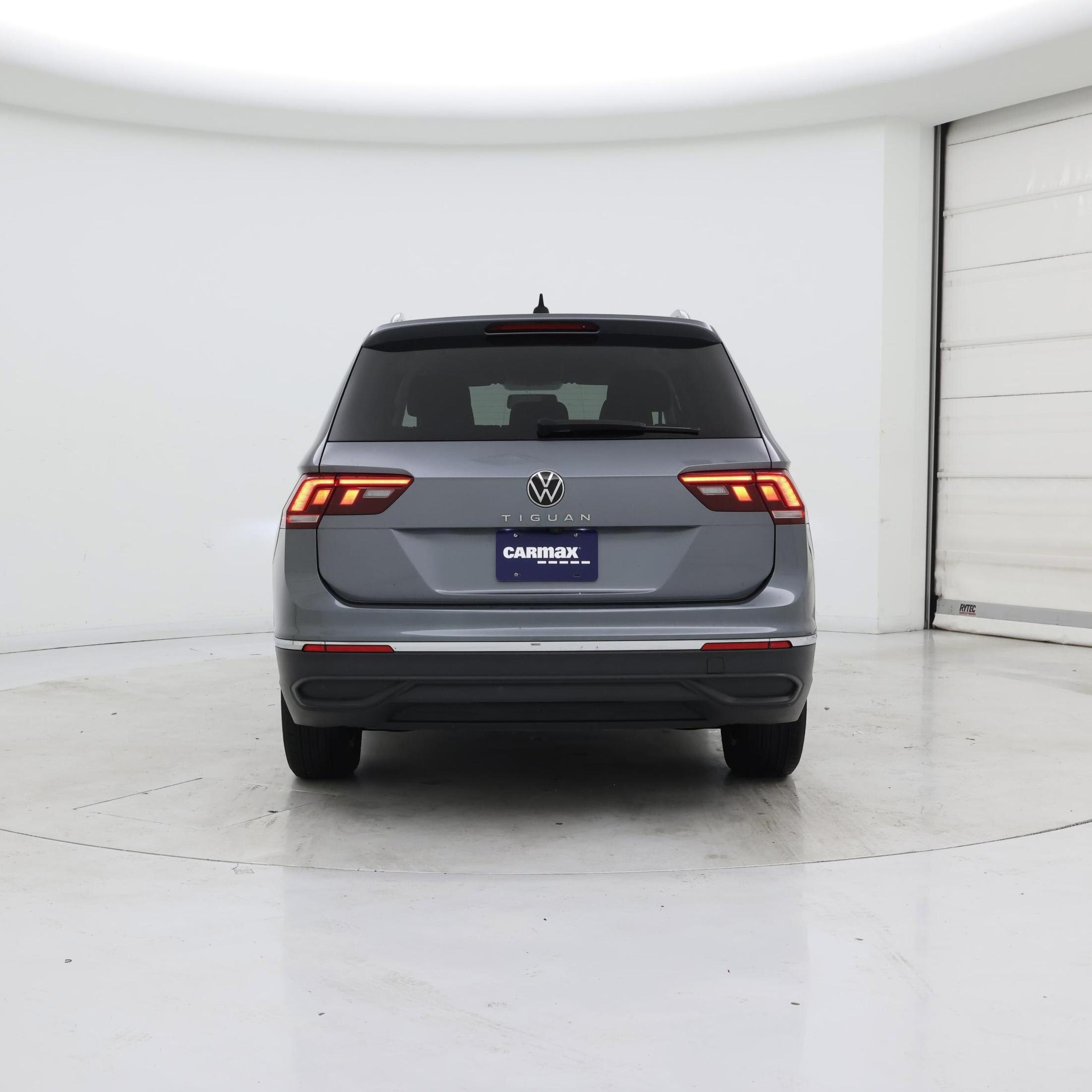 Thumbnail: 2022 Volkswagen Tiguan - 6