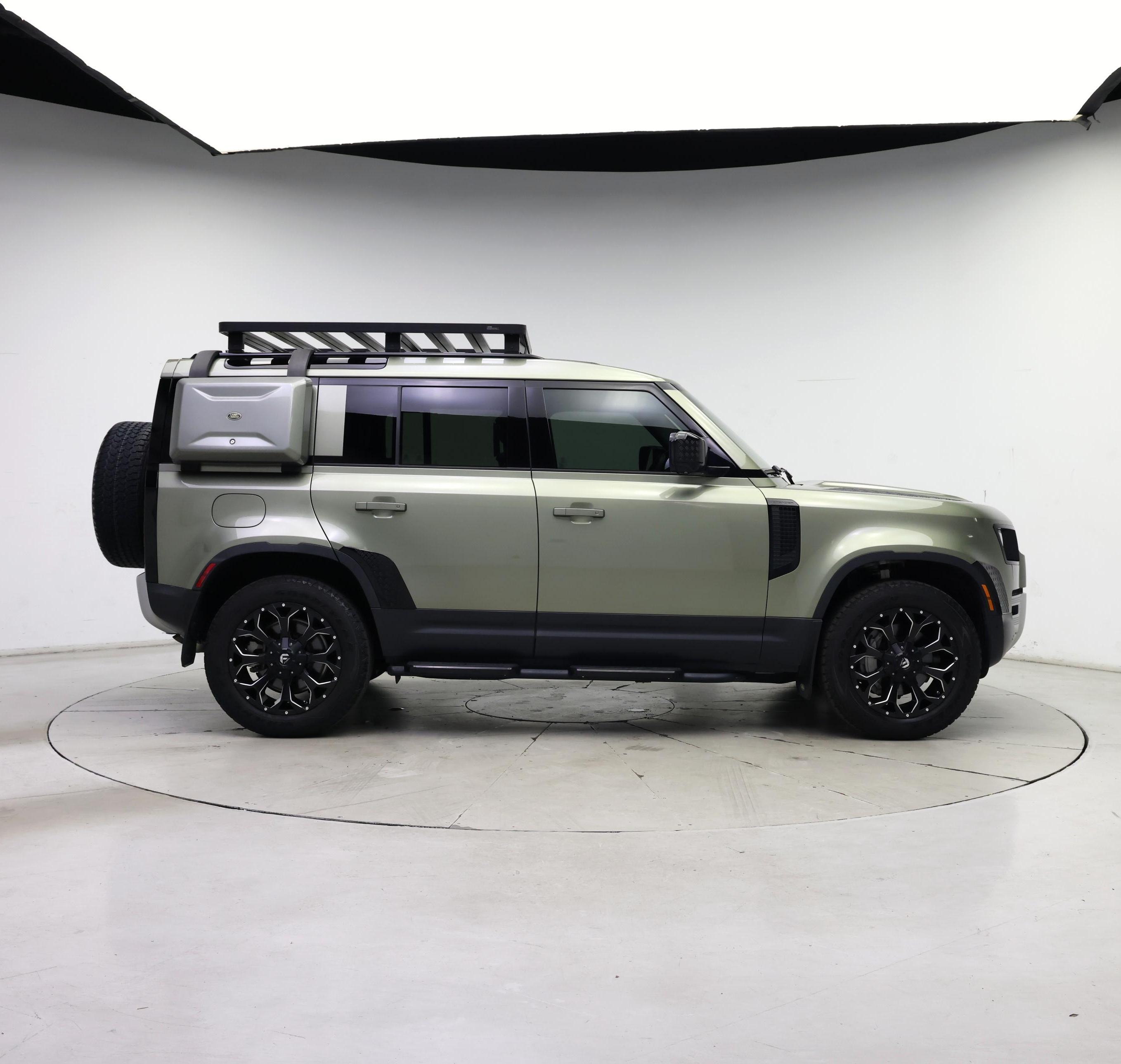 Thumbnail: 2020 Land Rover Defender - 7