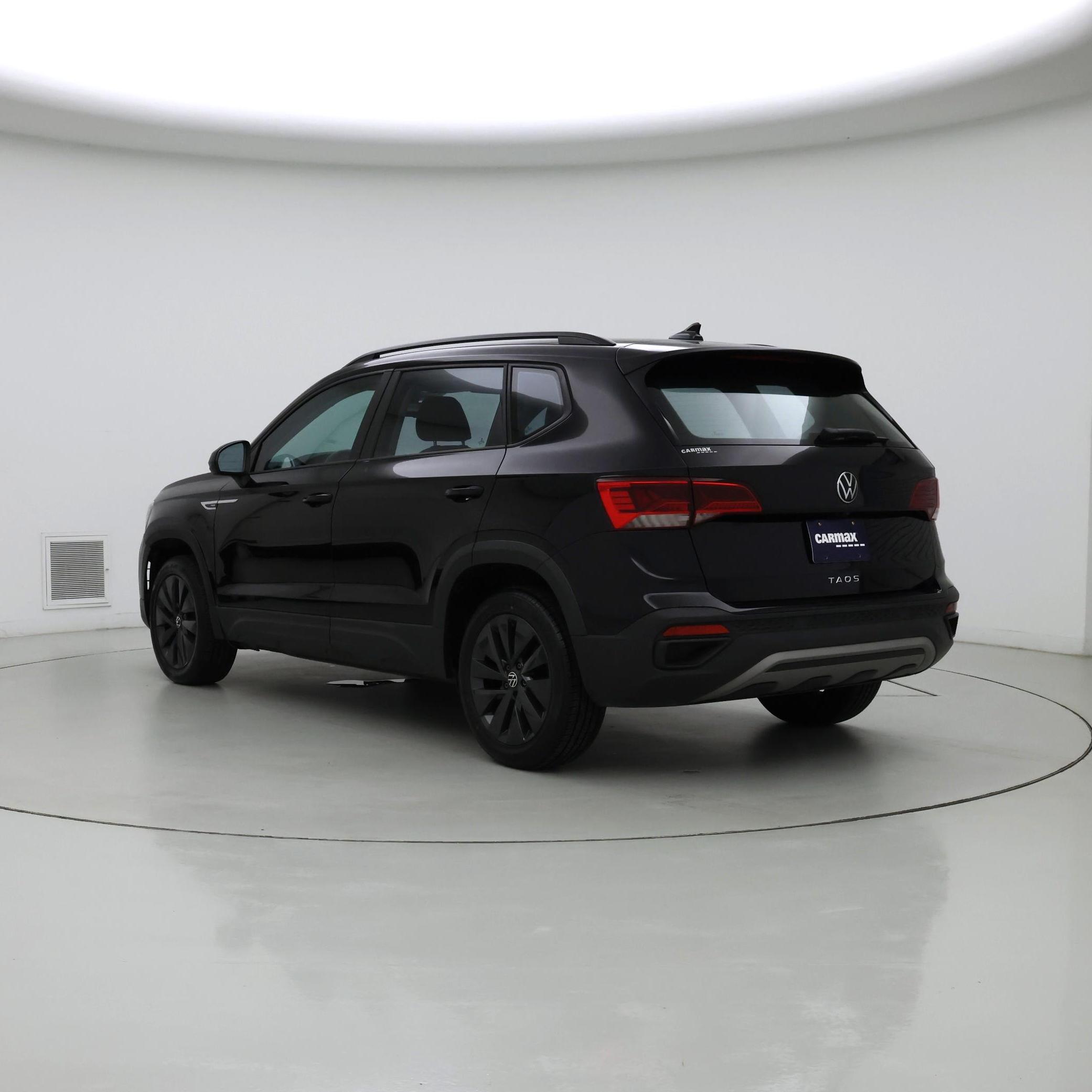 Thumbnail: 2022 Volkswagen Taos - 2