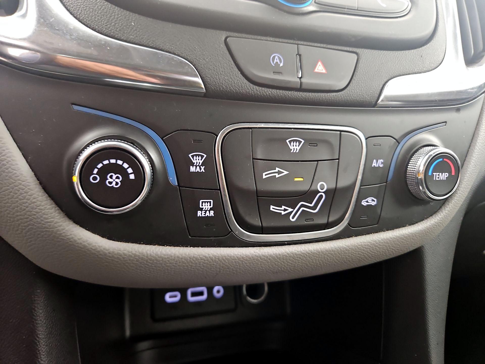 Thumbnail: 2023 Chevrolet Equinox - 16