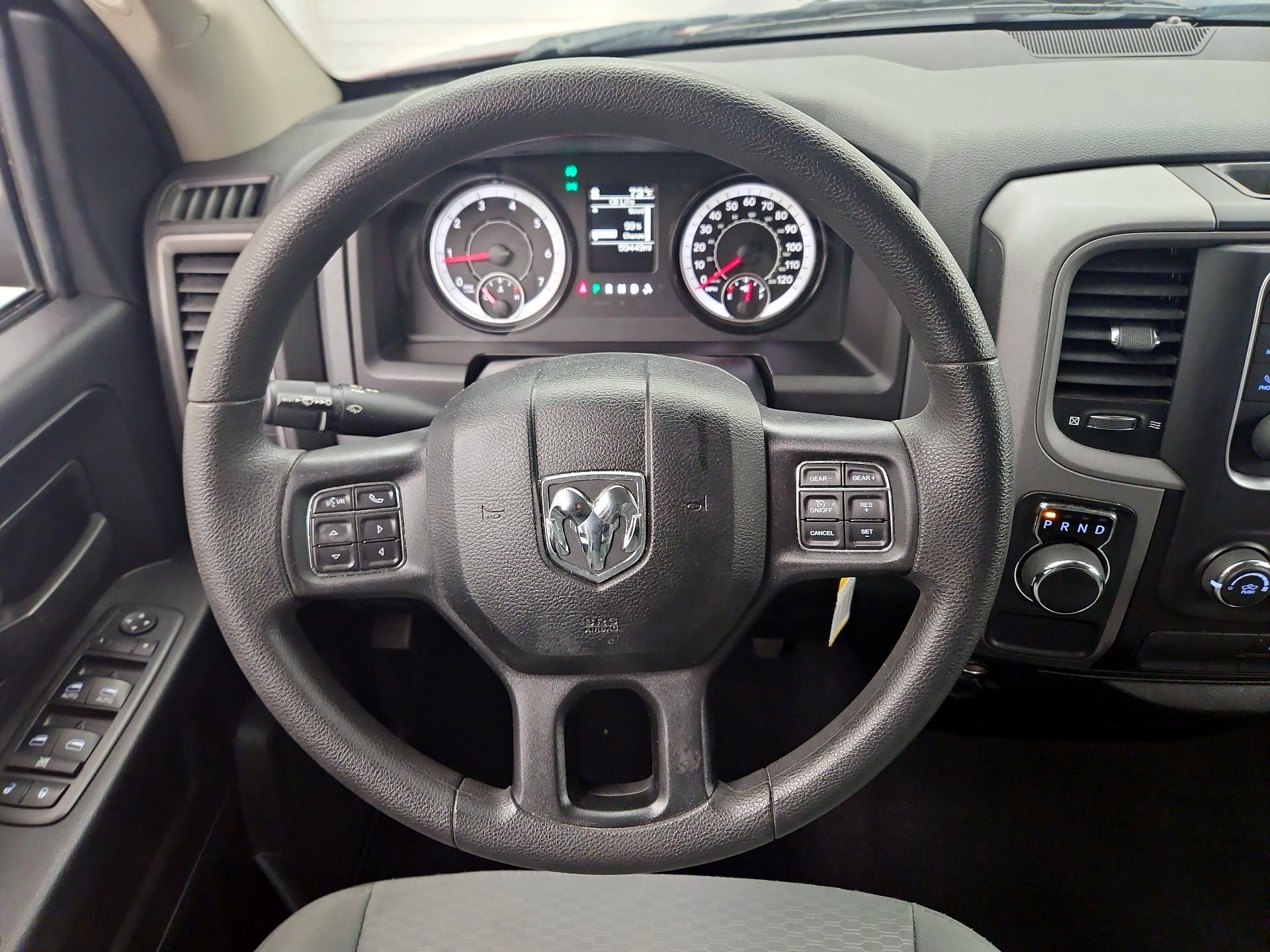 Thumbnail: 2019 RAM 1500 Classic - 10
