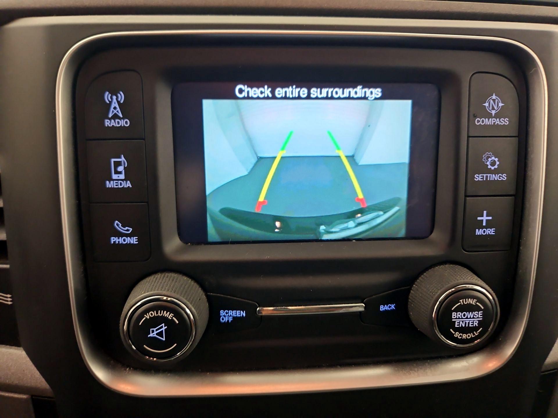 Thumbnail: 2019 RAM 1500 Classic - 14