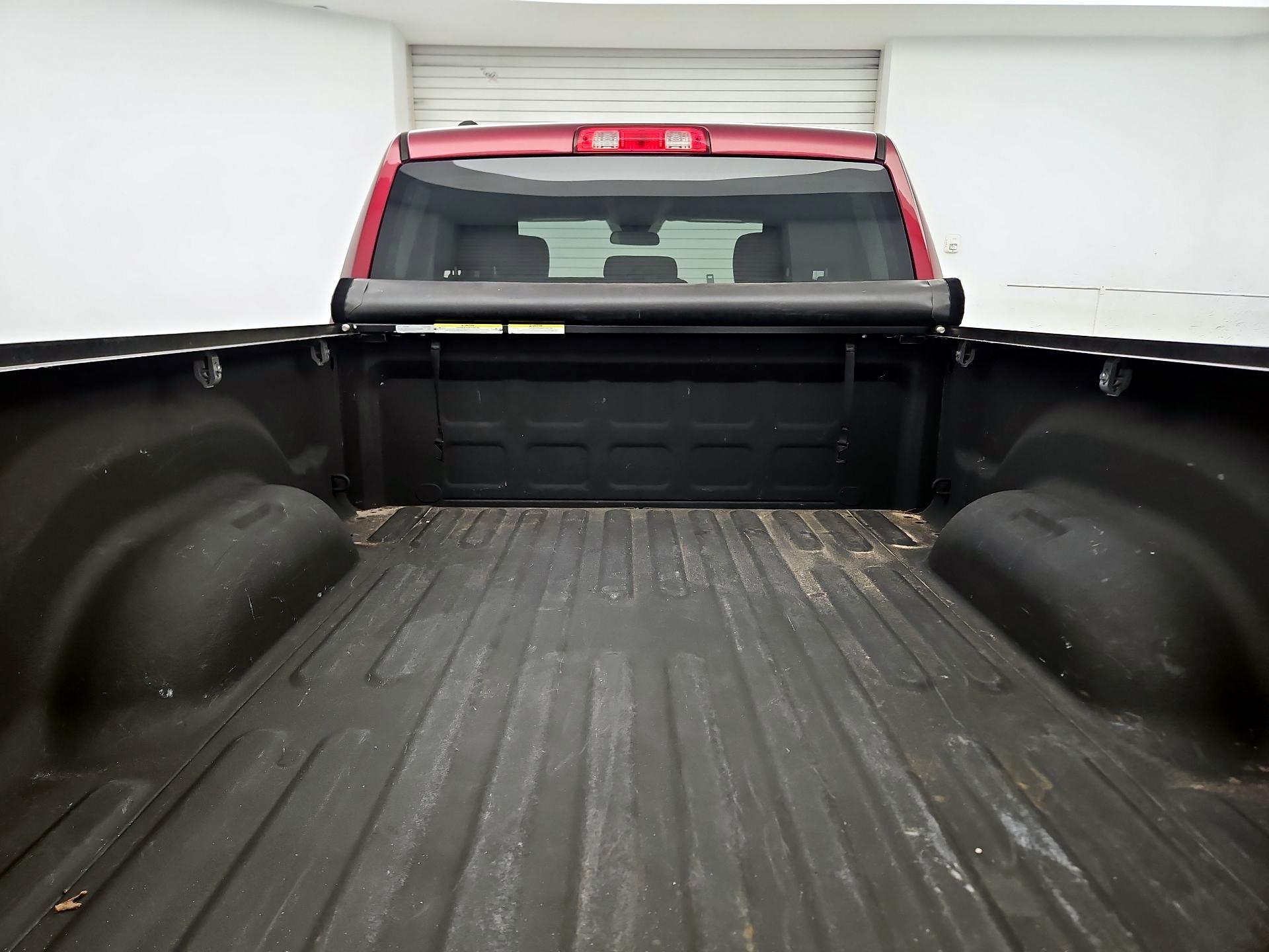 Thumbnail: 2019 RAM 1500 Classic - 19